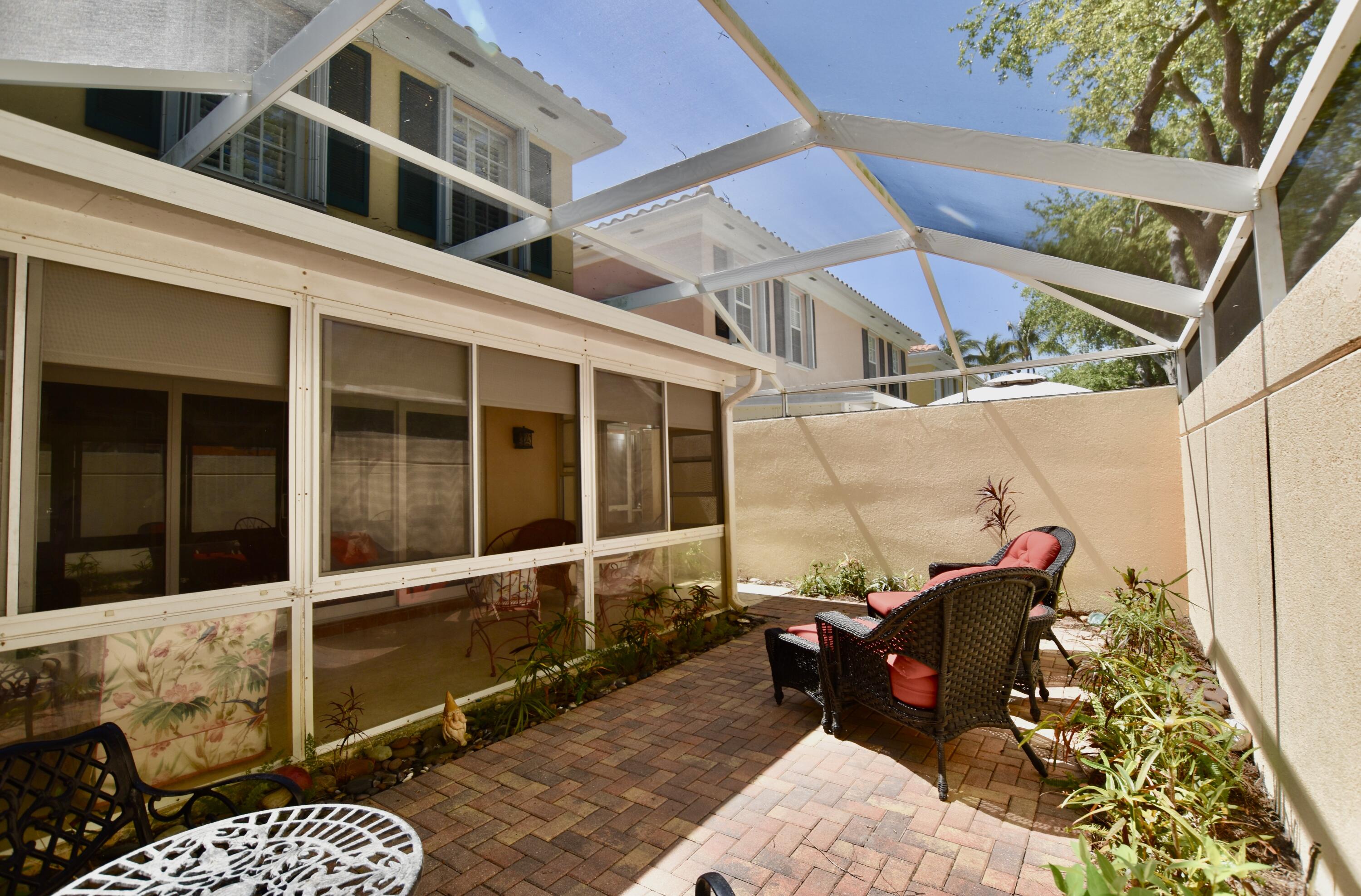 67 Tall Oaks Circle