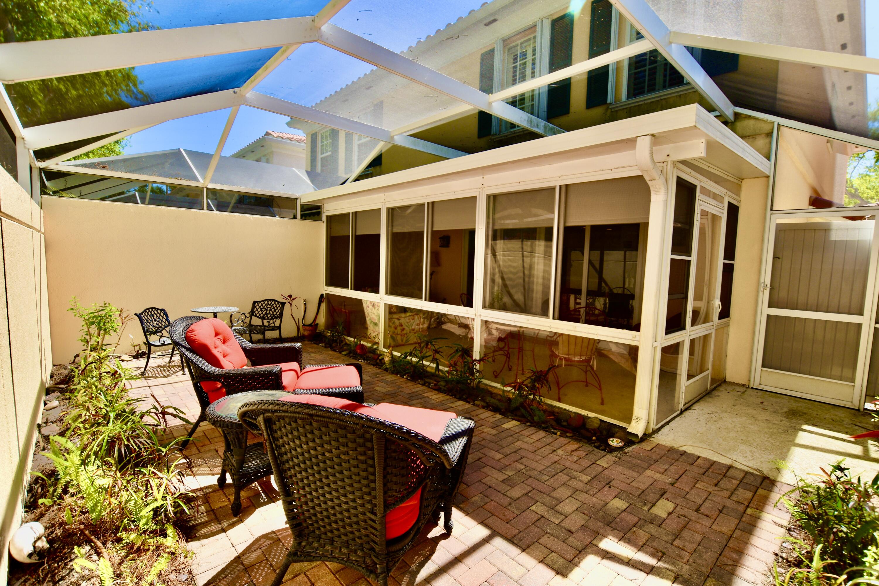 67 Tall Oaks Circle