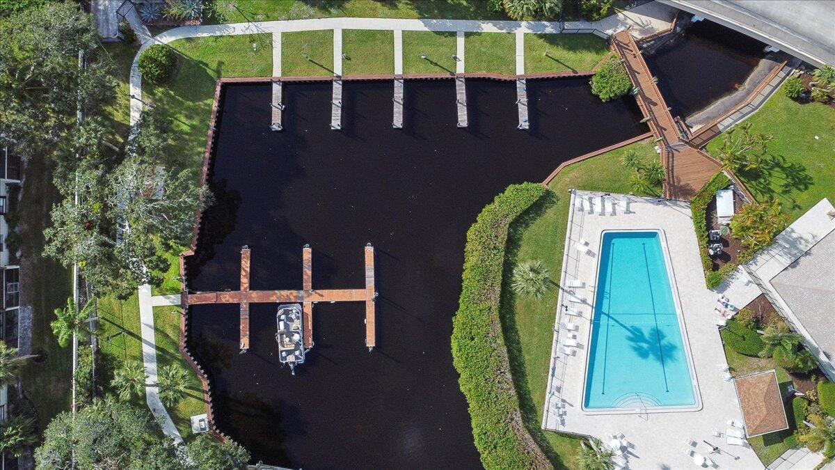 1481 NE 14th Court U-7