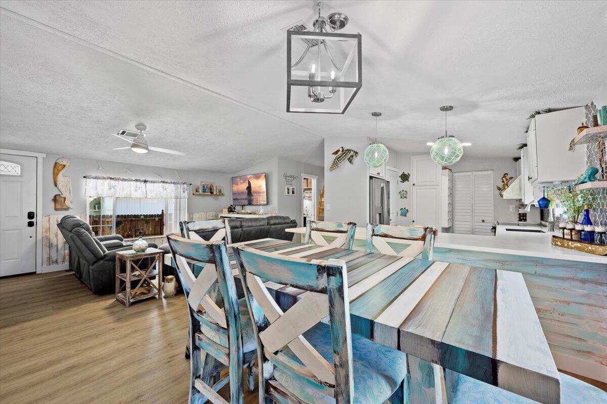 7369 SE Eagle Avenue