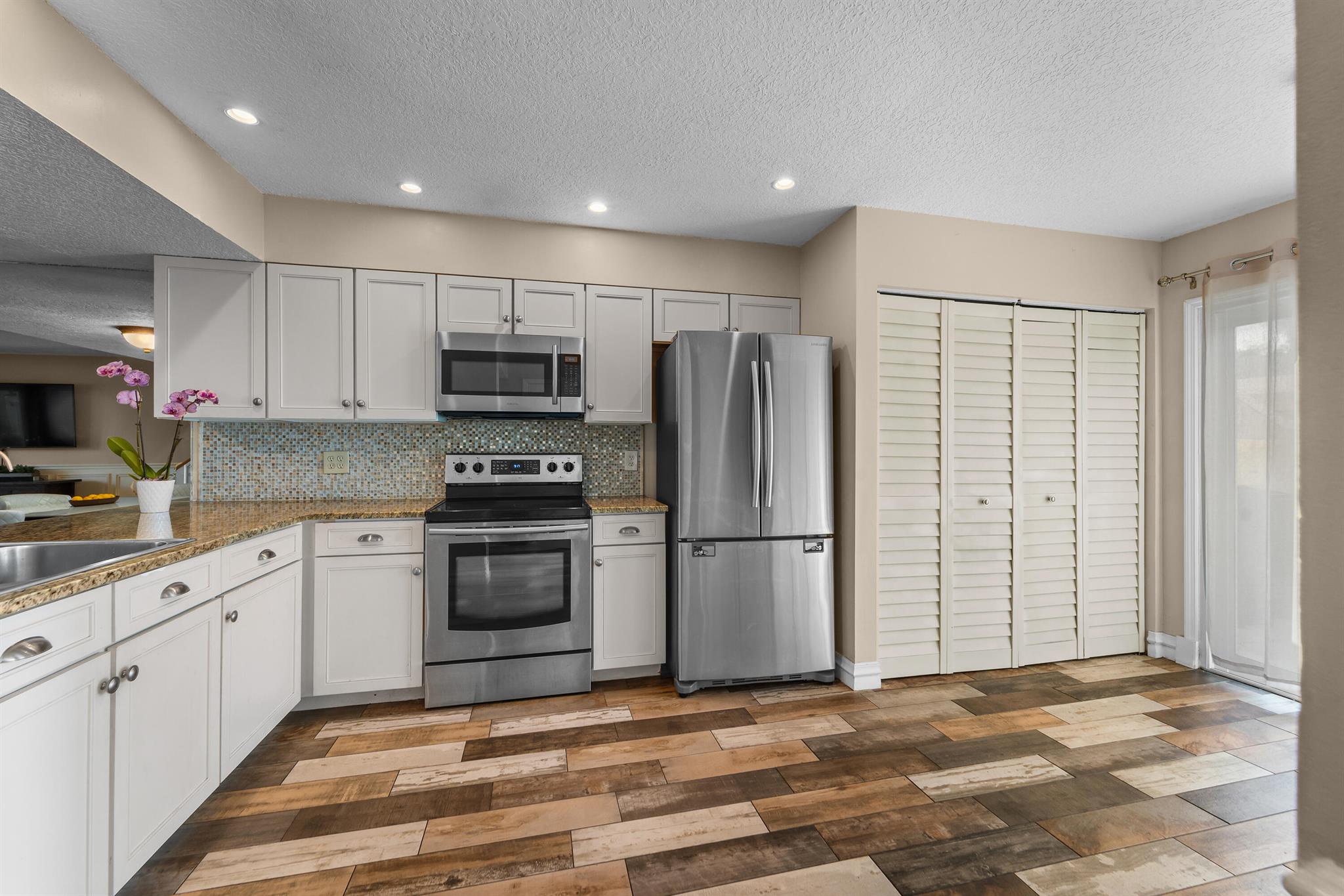 6151 Riverwalk Lane 2