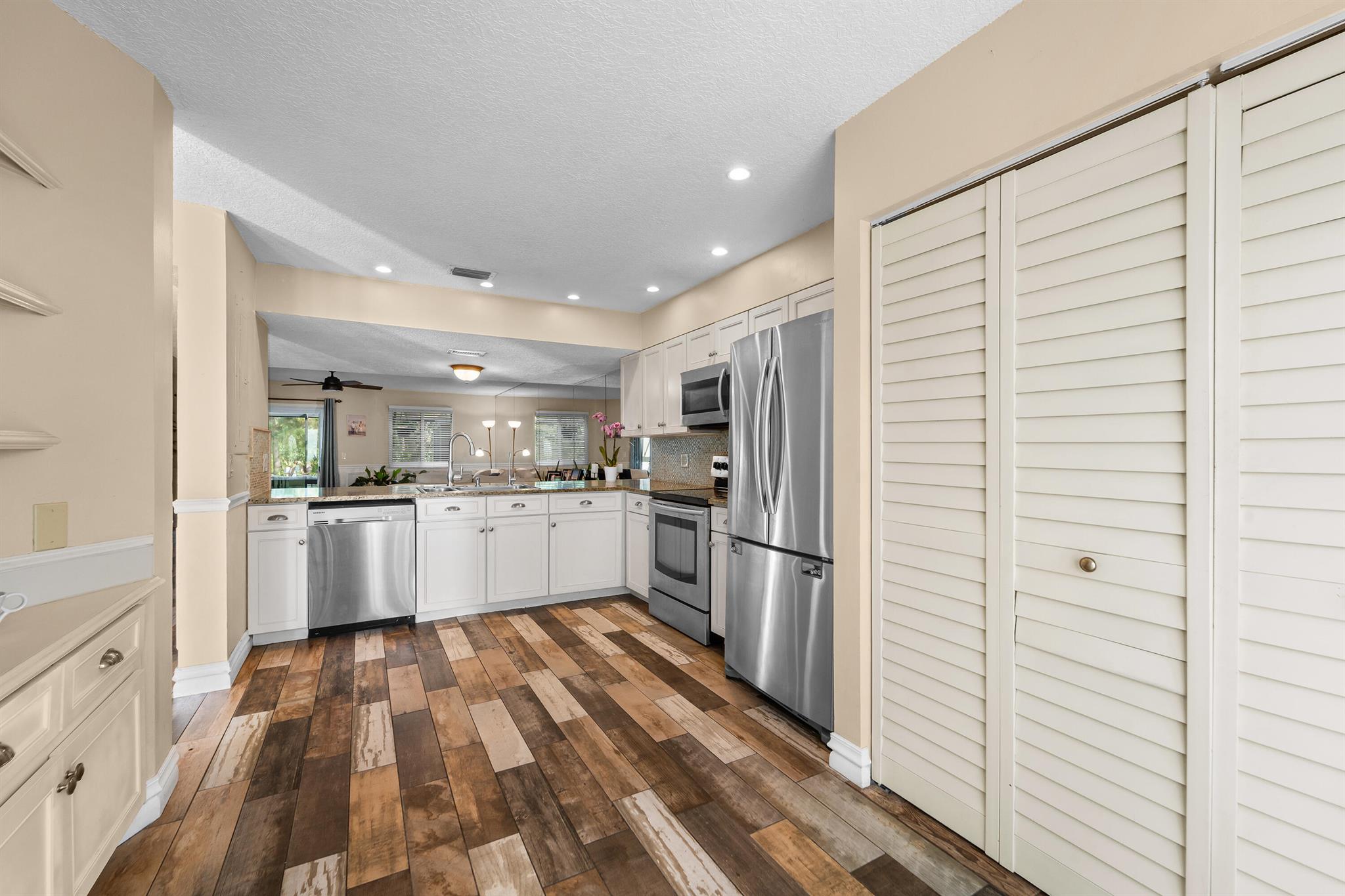 6151 Riverwalk Lane 2