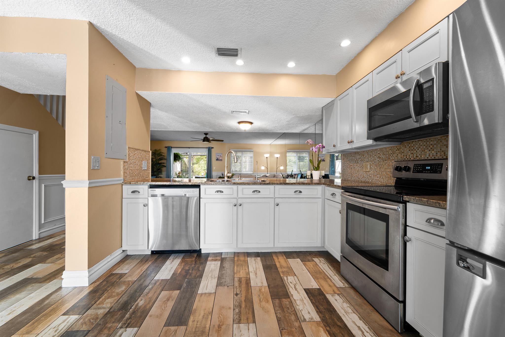 6151 Riverwalk Lane 2