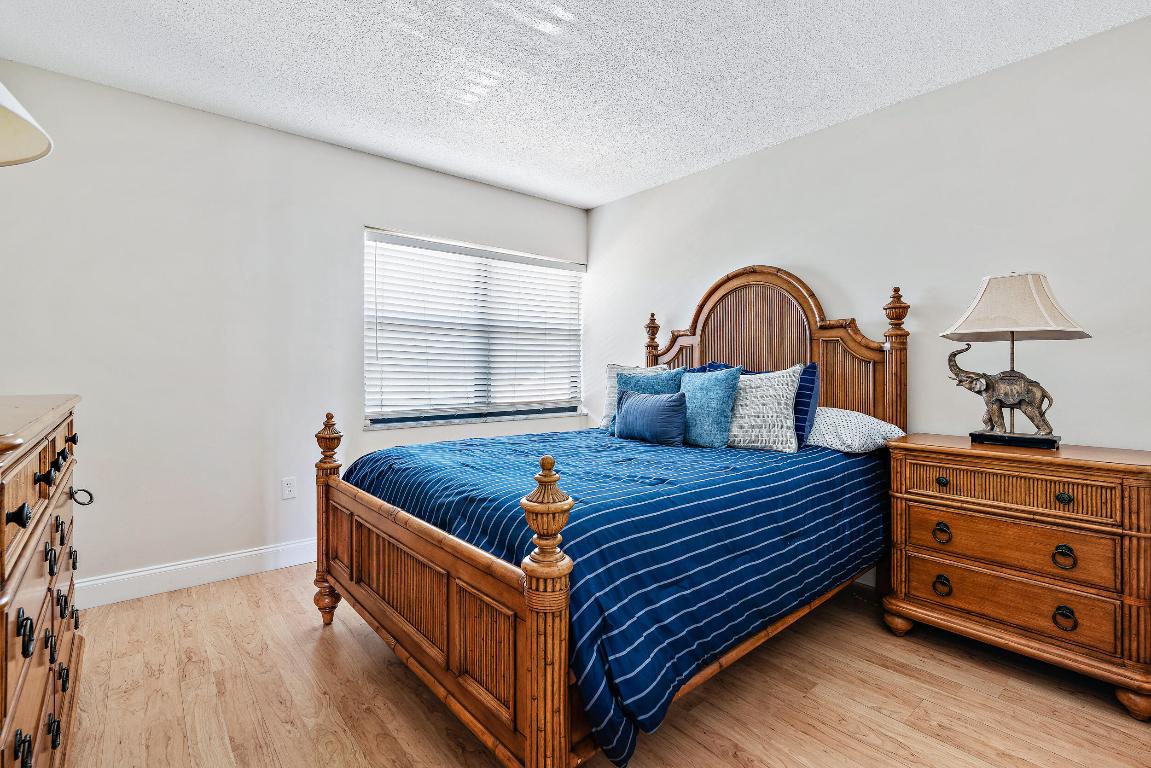 1950 SW Palm City Road 1202