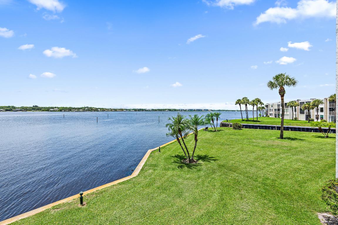 1950 SW Palm City Road 1202