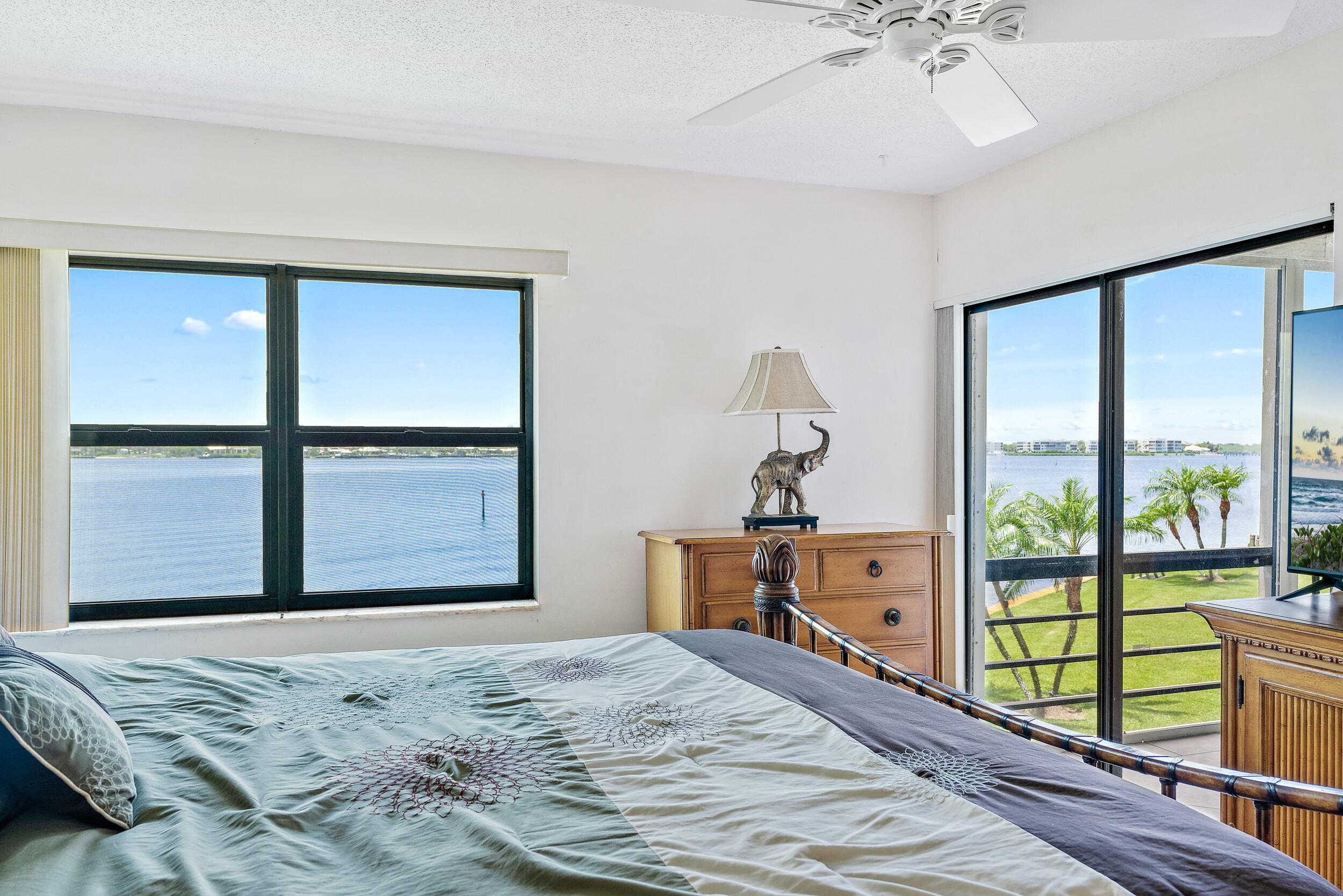 1950 SW Palm City Road 1202