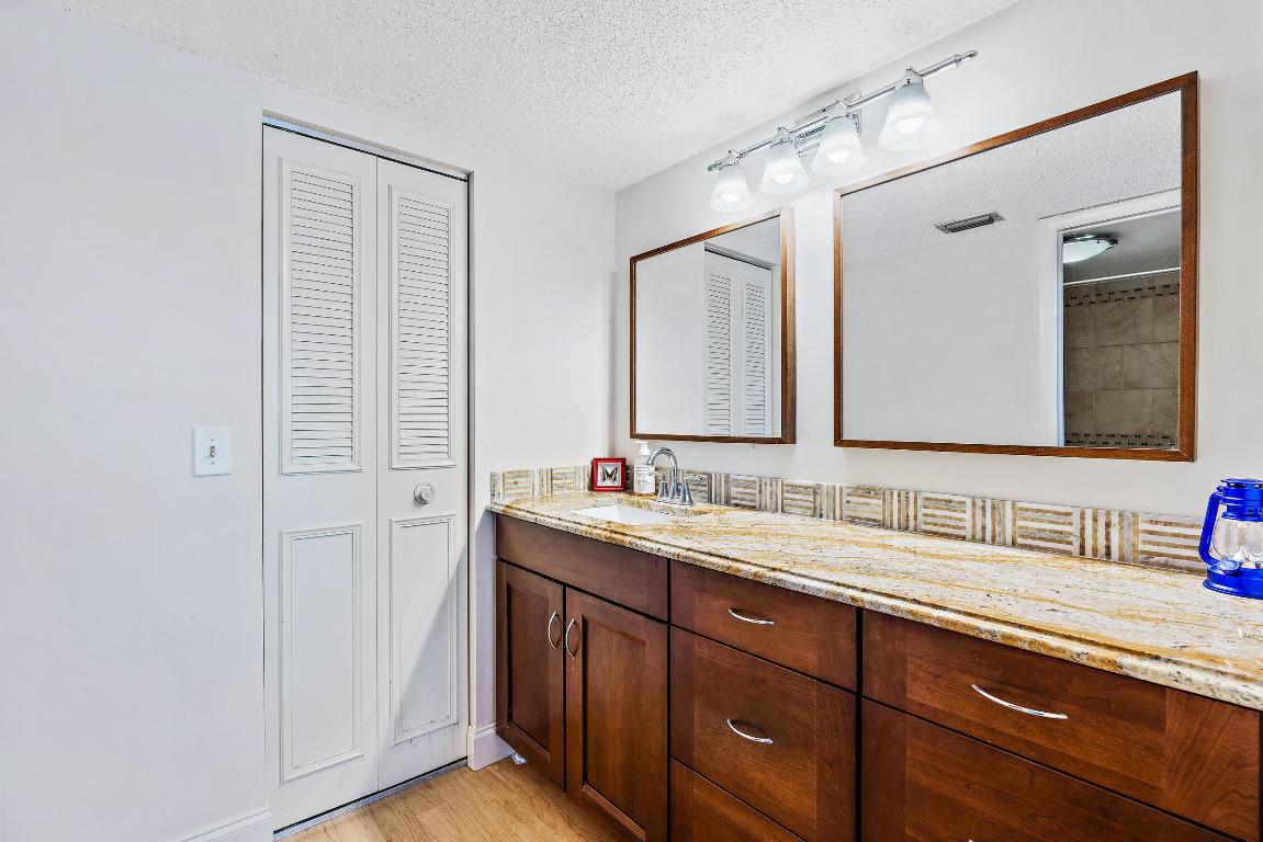 1950 SW Palm City Road 1202