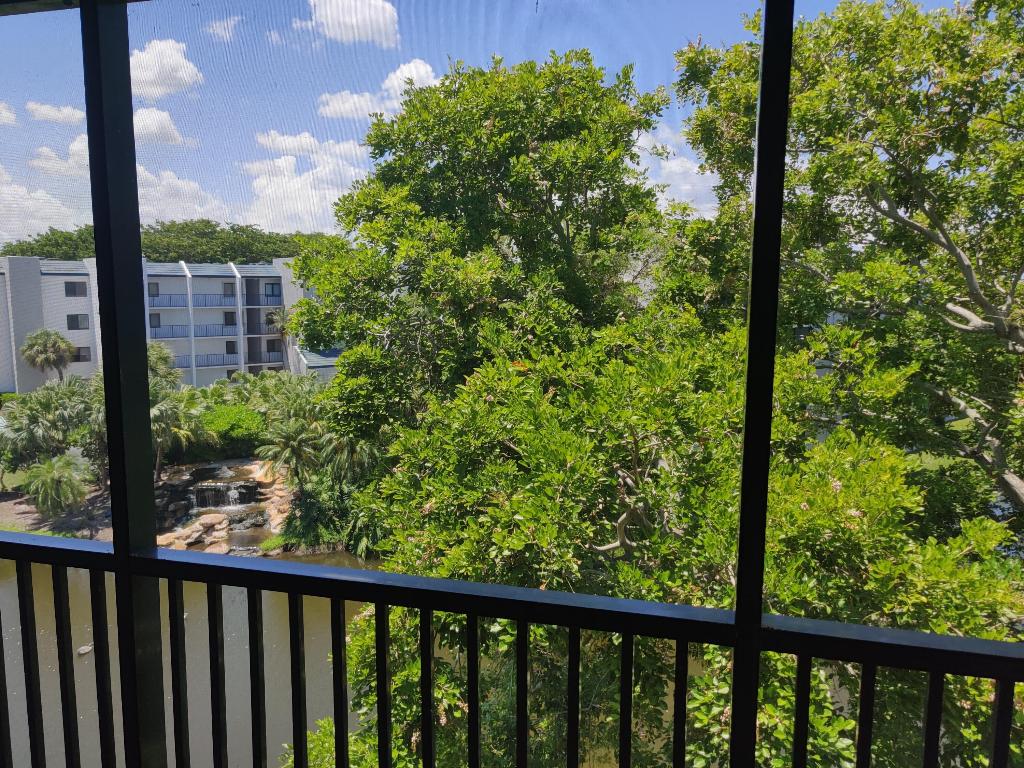 1605 S Us Highway 1 B404