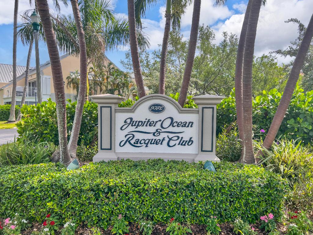 1605 S Us Highway 1 B404