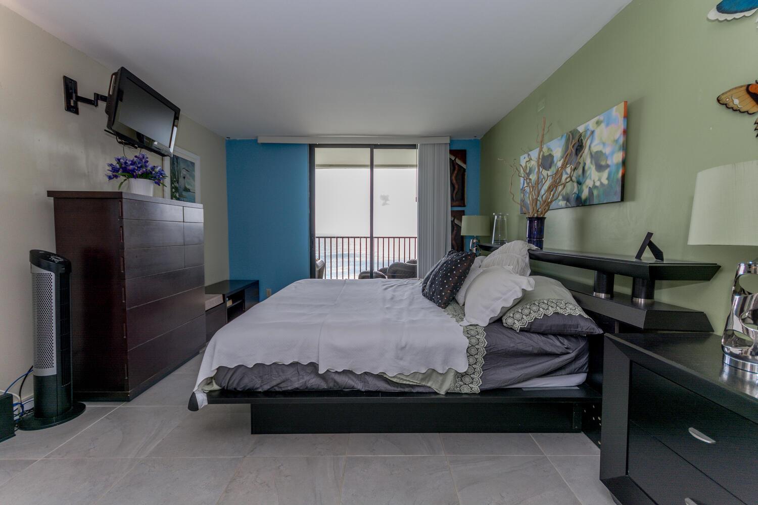 400 Ocean Trail Way 1405