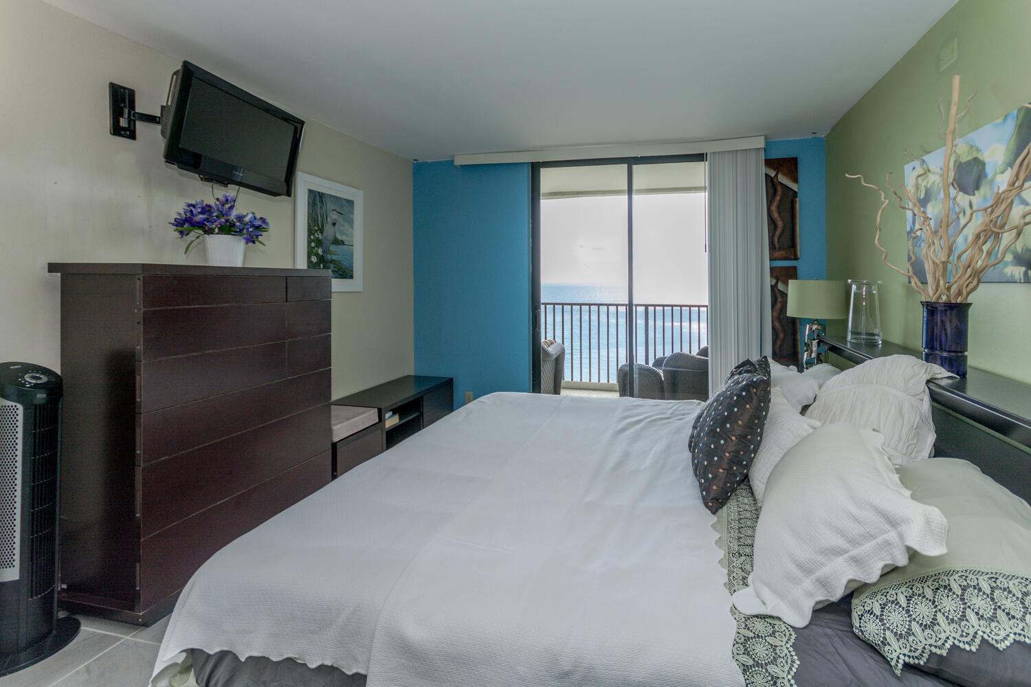 400 Ocean Trail Way 1405