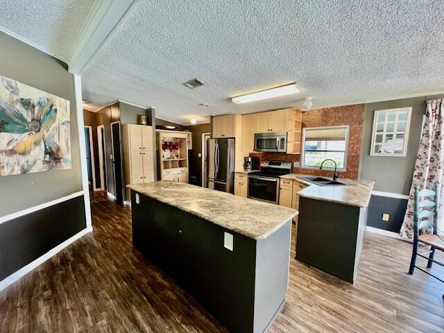 2842 SW Toronado Trail