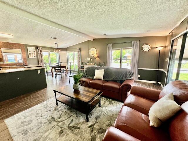 2842 SW Toronado Trail