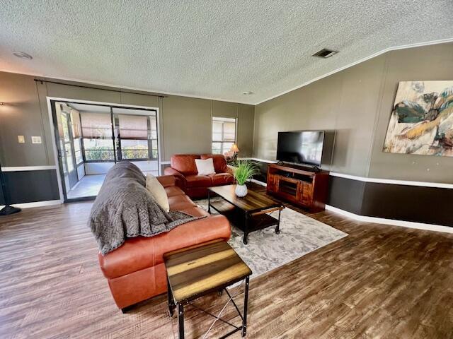 2842 SW Toronado Trail