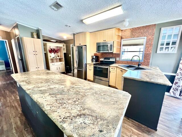 2842 SW Toronado Trail