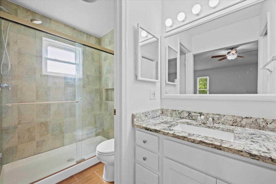 2744 SE Tropical East Circle