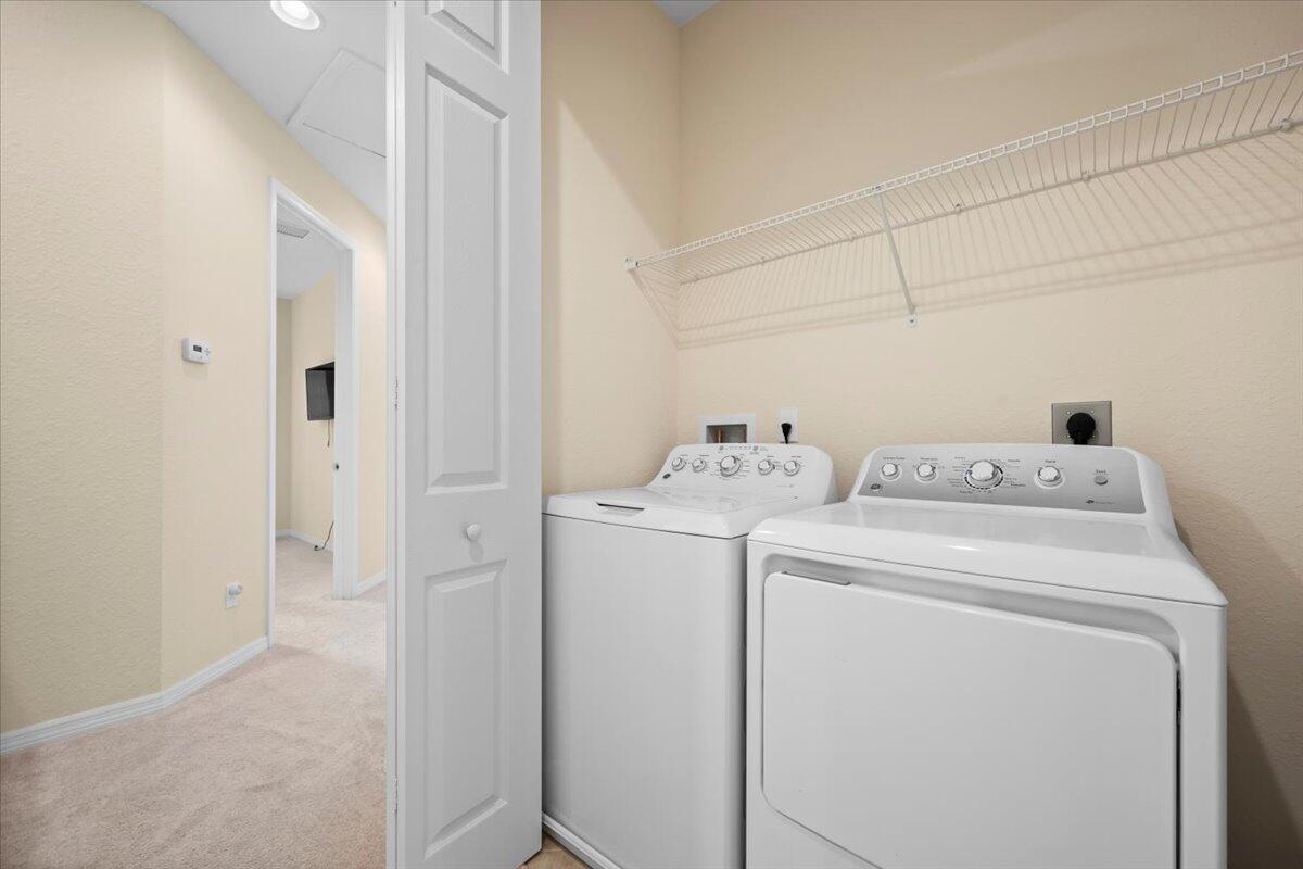 535 SW Glen Crest Way