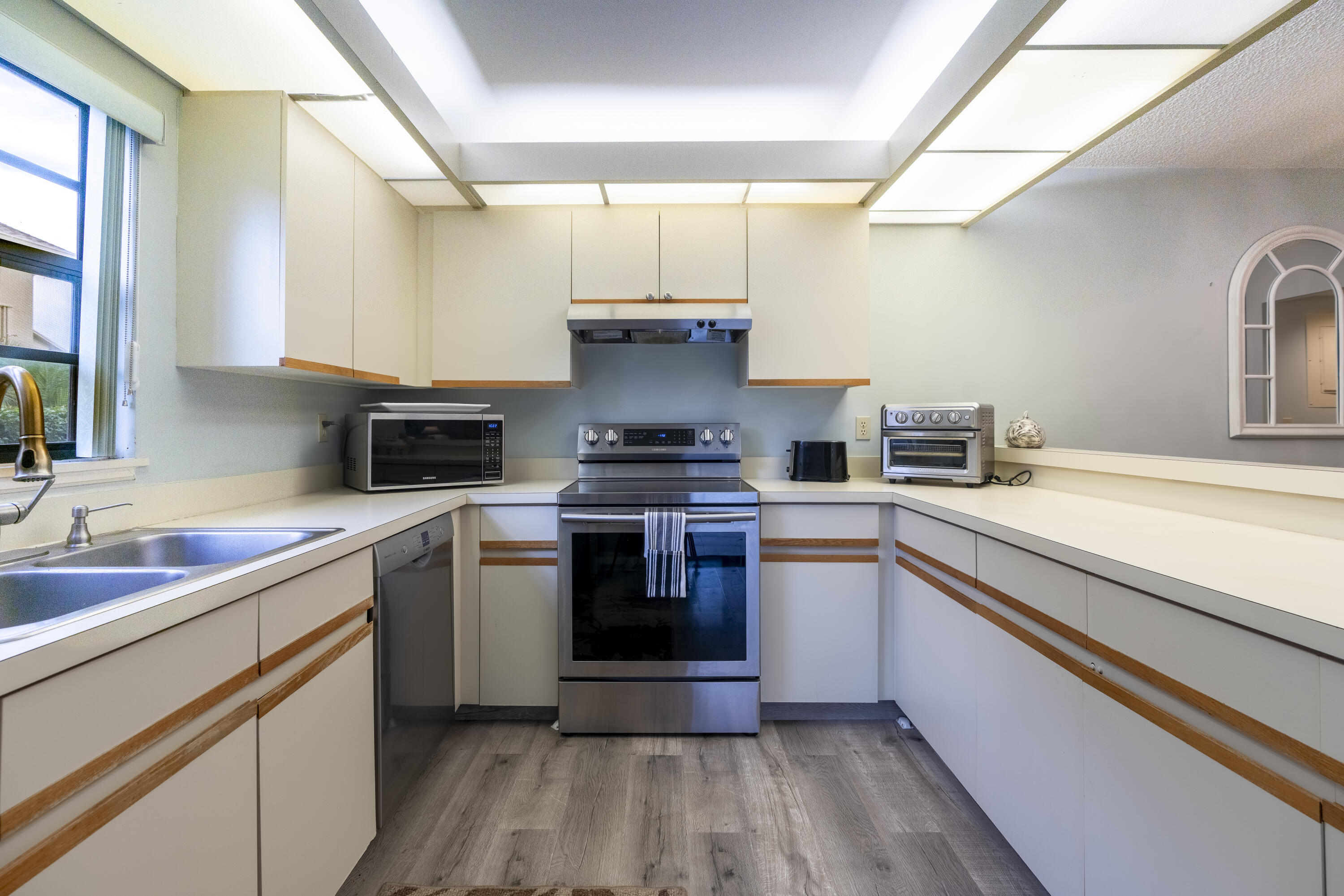 7427 SE Jamestown Terrace