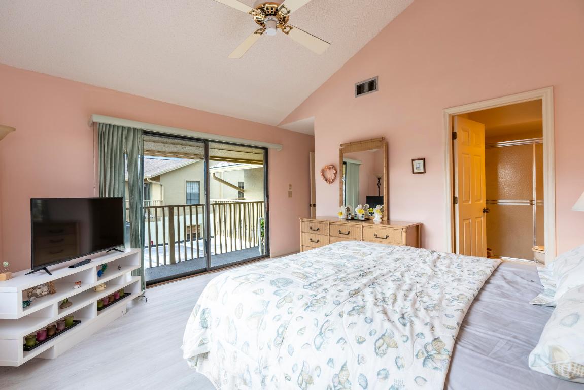 7427 SE Jamestown Terrace