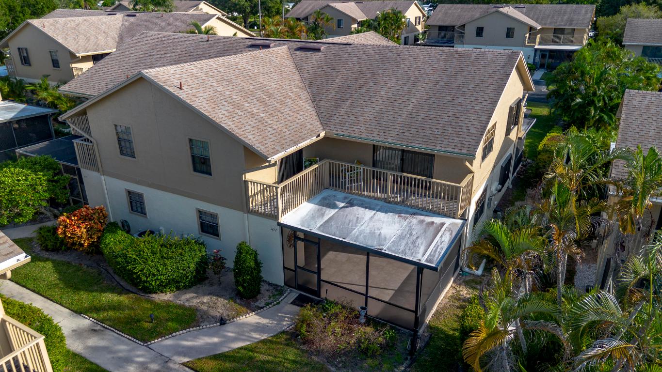 7427 SE Jamestown Terrace