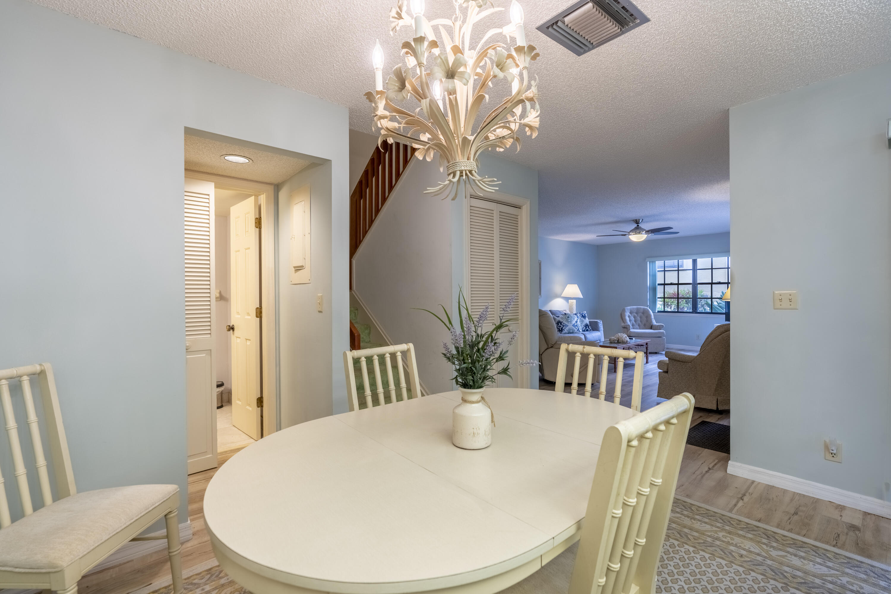 7427 SE Jamestown Terrace