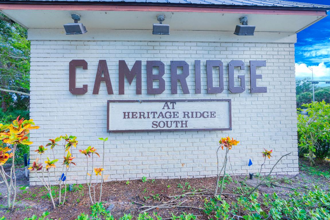 7427 SE Jamestown Terrace