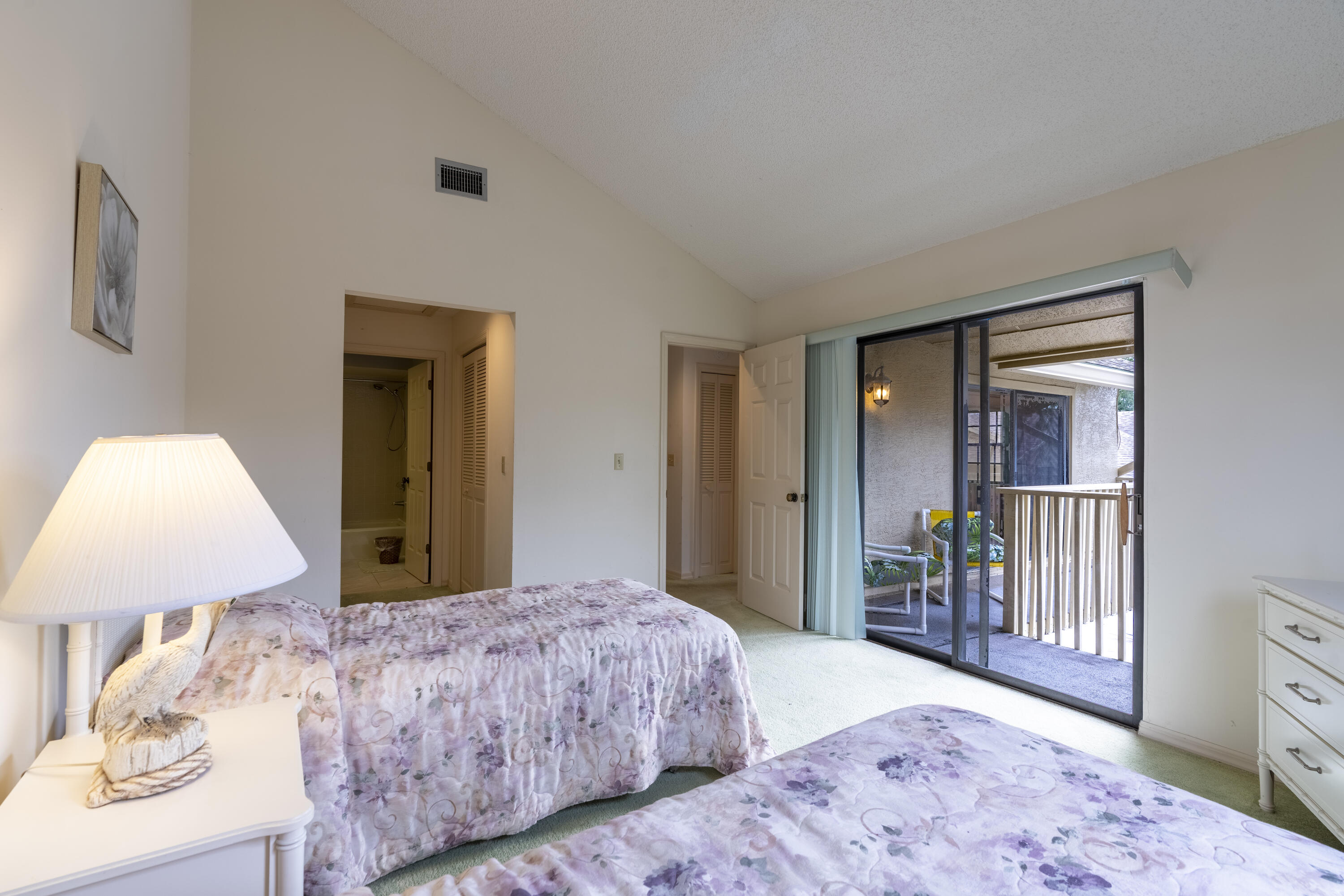 7427 SE Jamestown Terrace