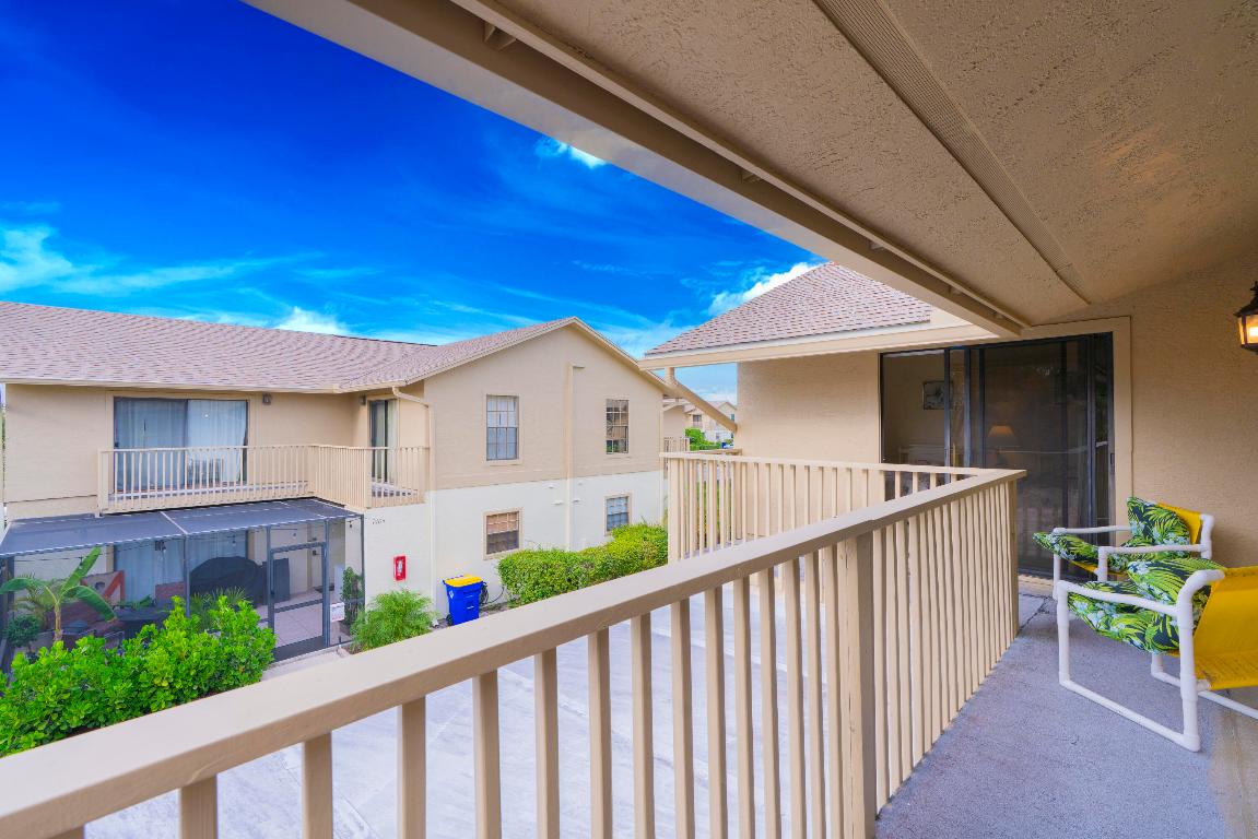 7427 SE Jamestown Terrace