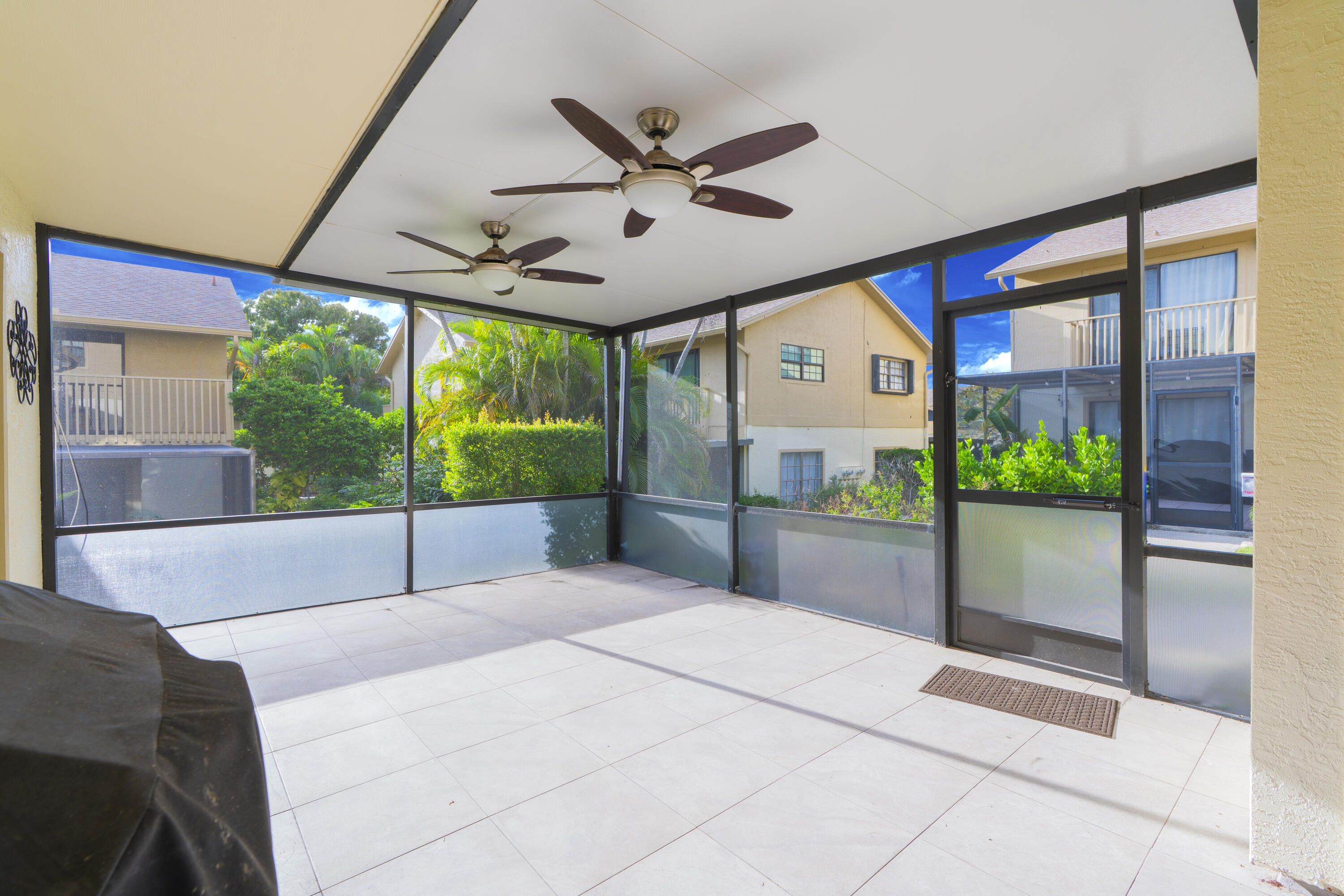 7427 SE Jamestown Terrace