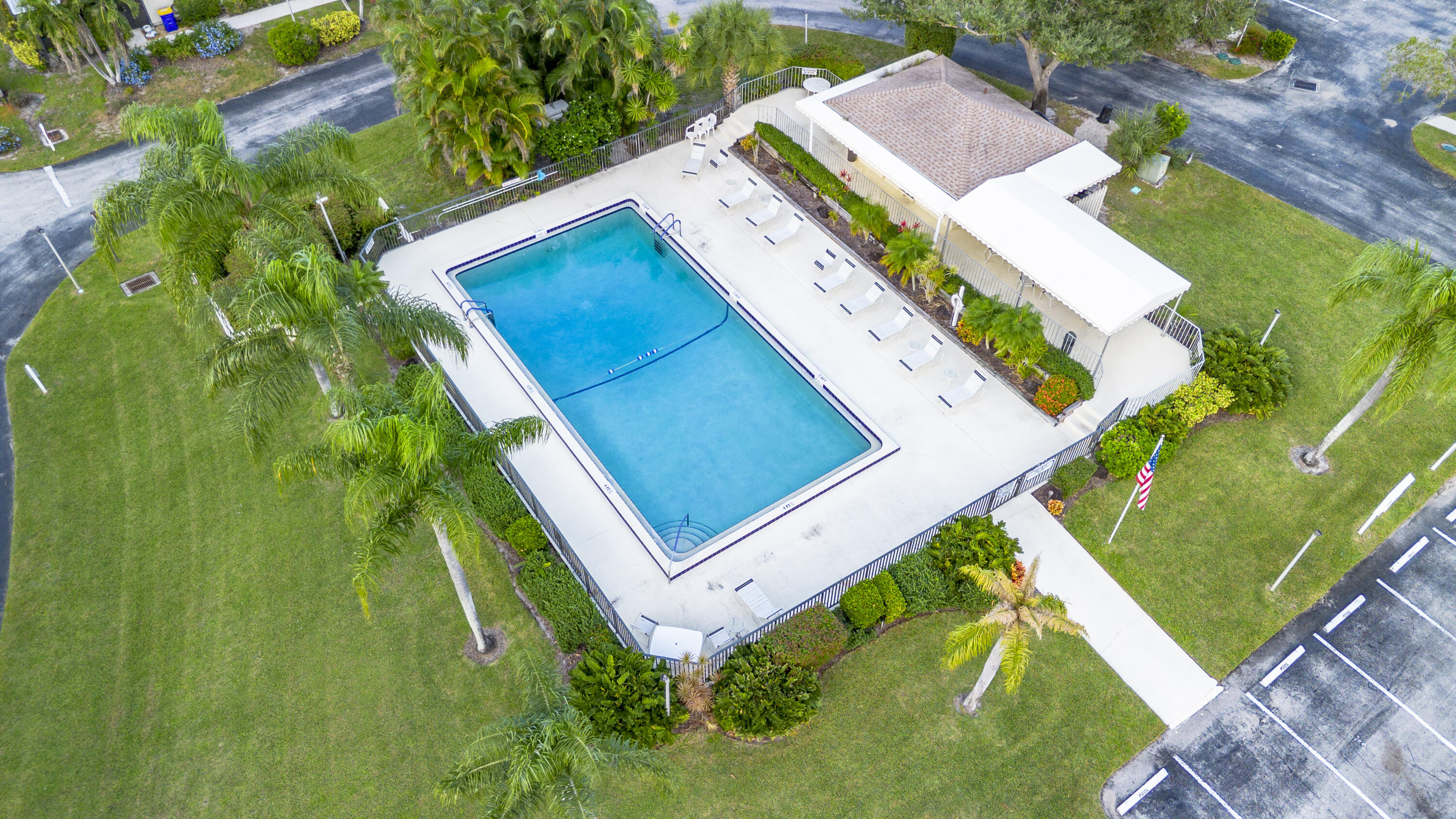 7427 SE Jamestown Terrace