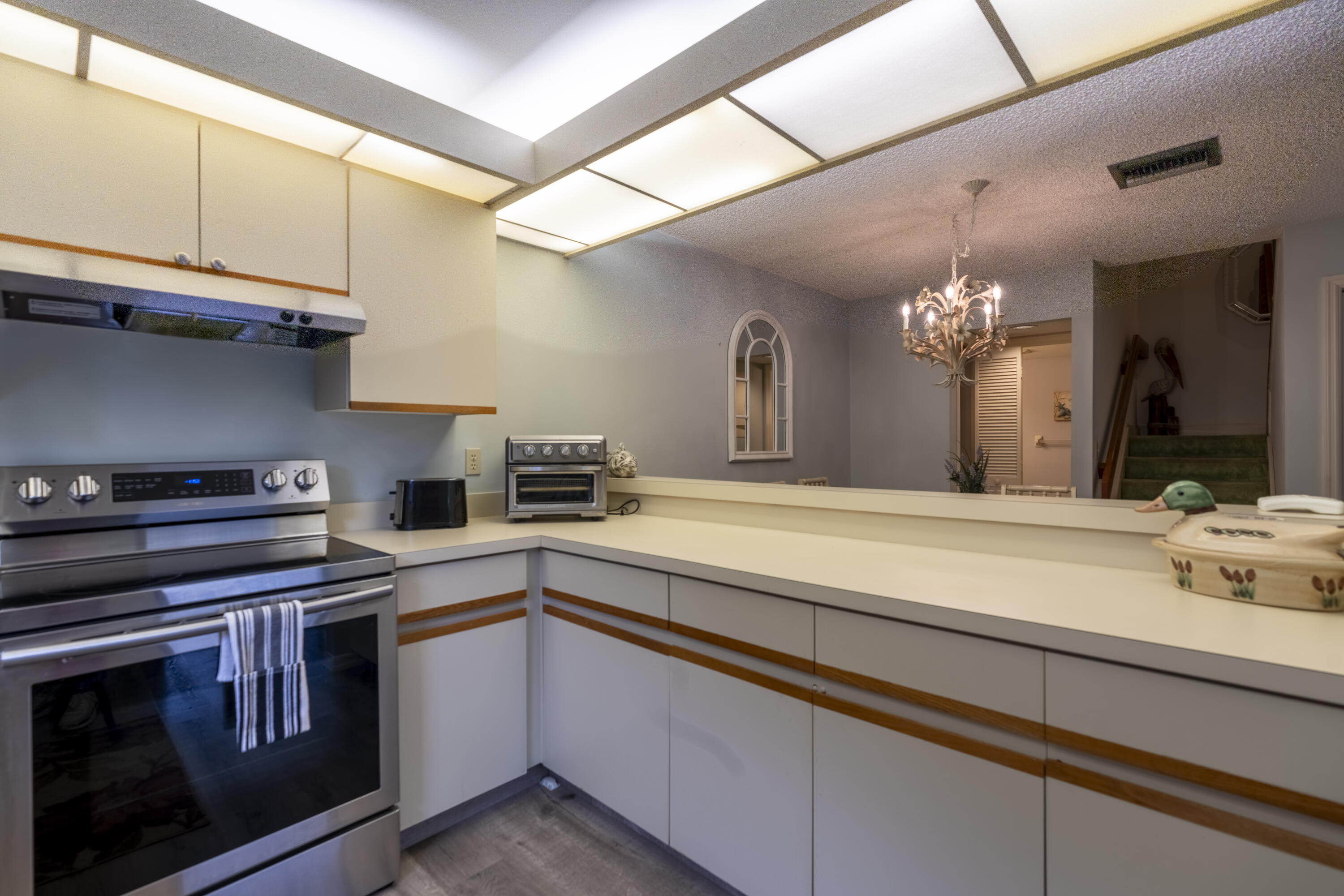 7427 SE Jamestown Terrace