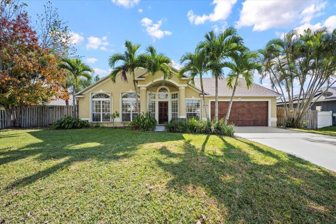 184 SW Hide Place, Port St. Lucie