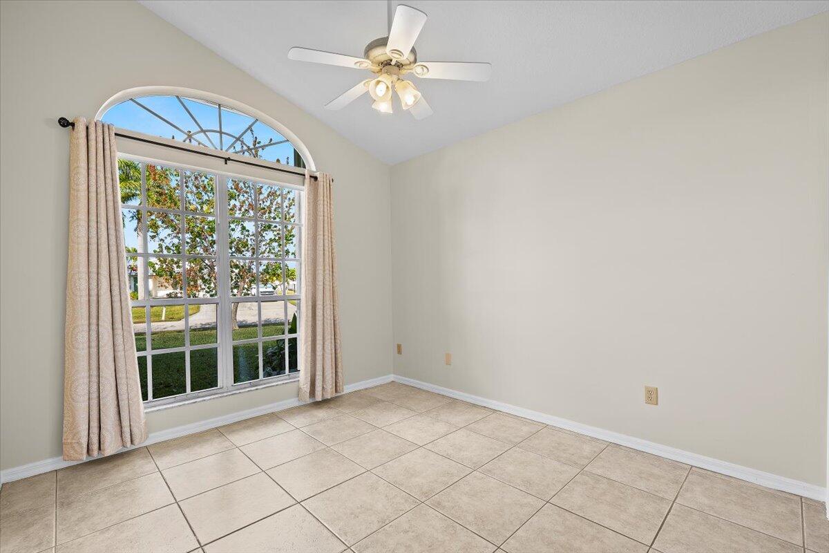 184 SW Hide Place, Port St. Lucie