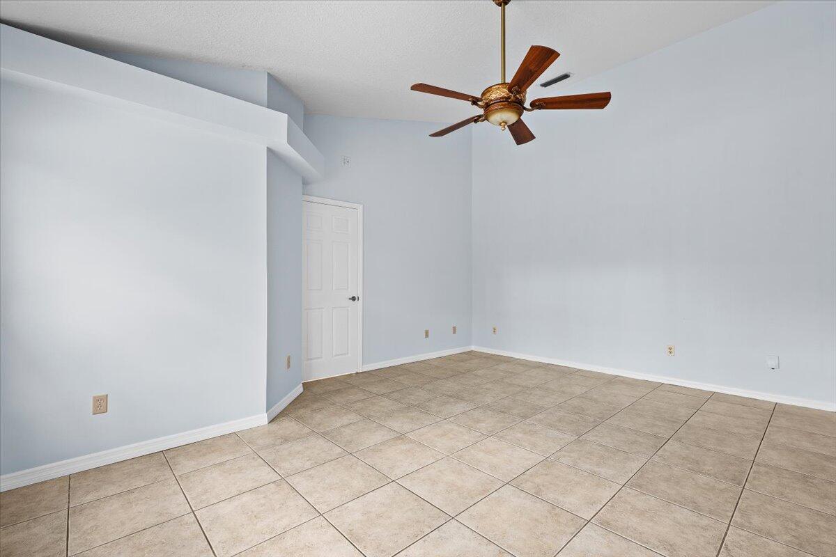 184 SW Hide Place, Port St. Lucie