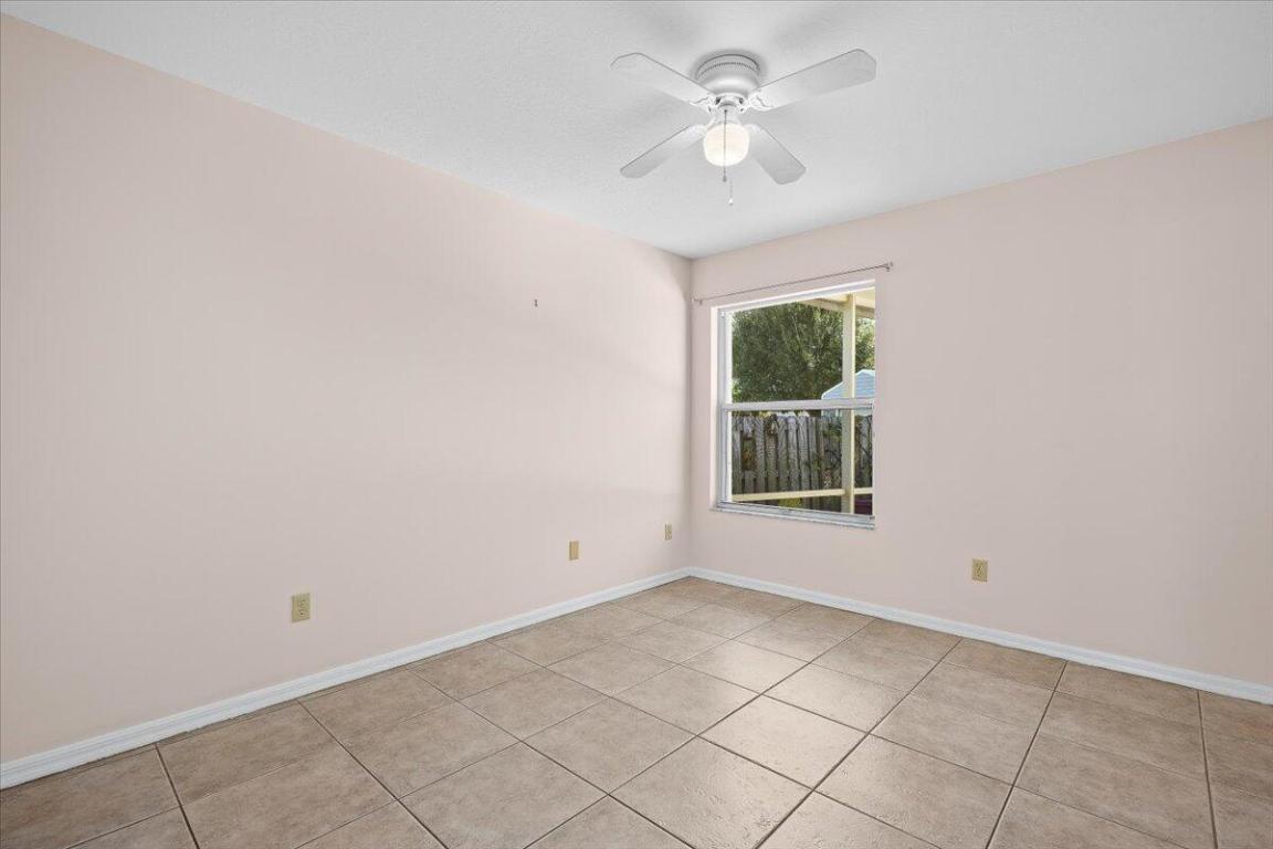 184 SW Hide Place, Port St. Lucie