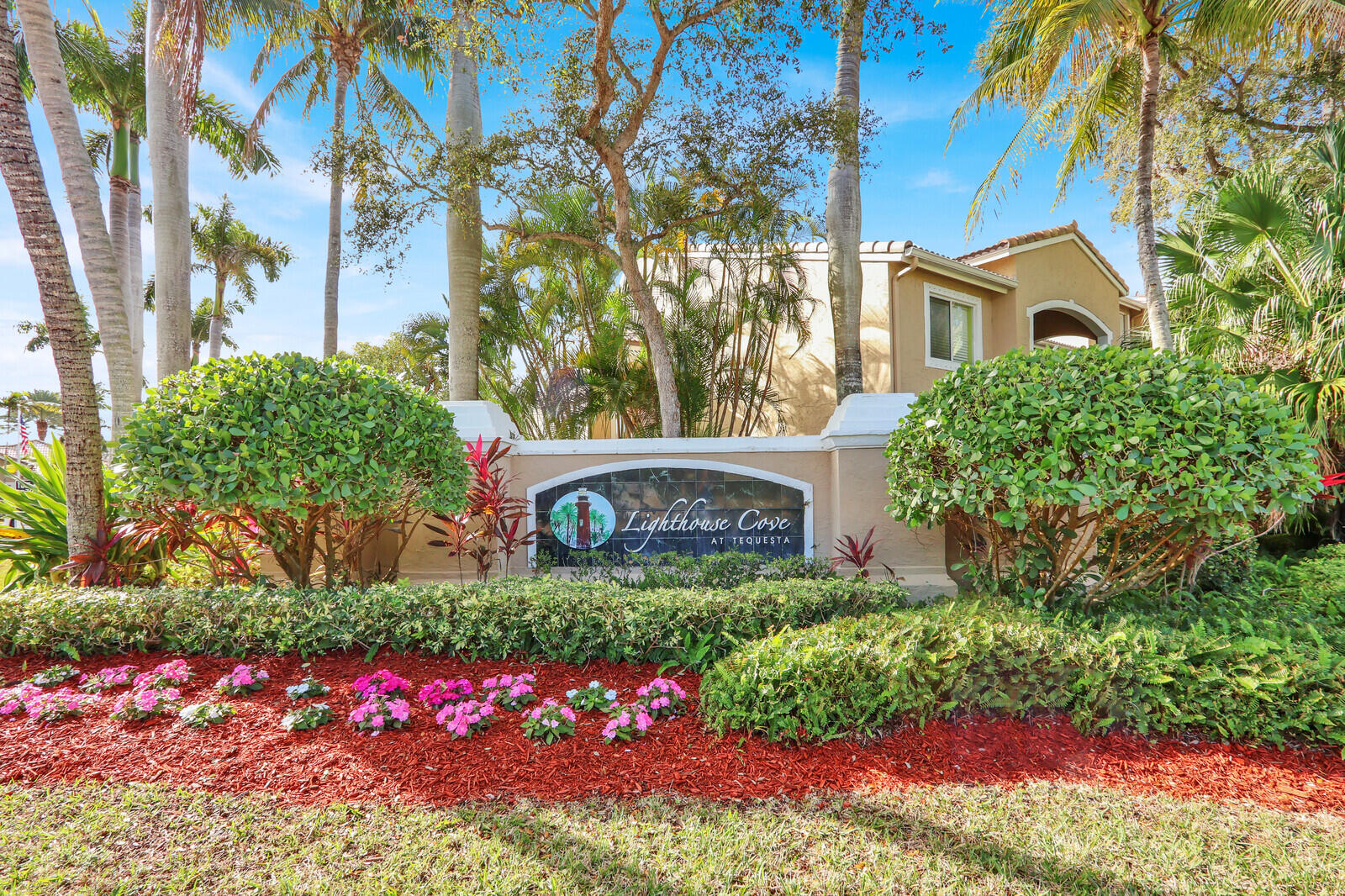 266 Village Boulevard 6303