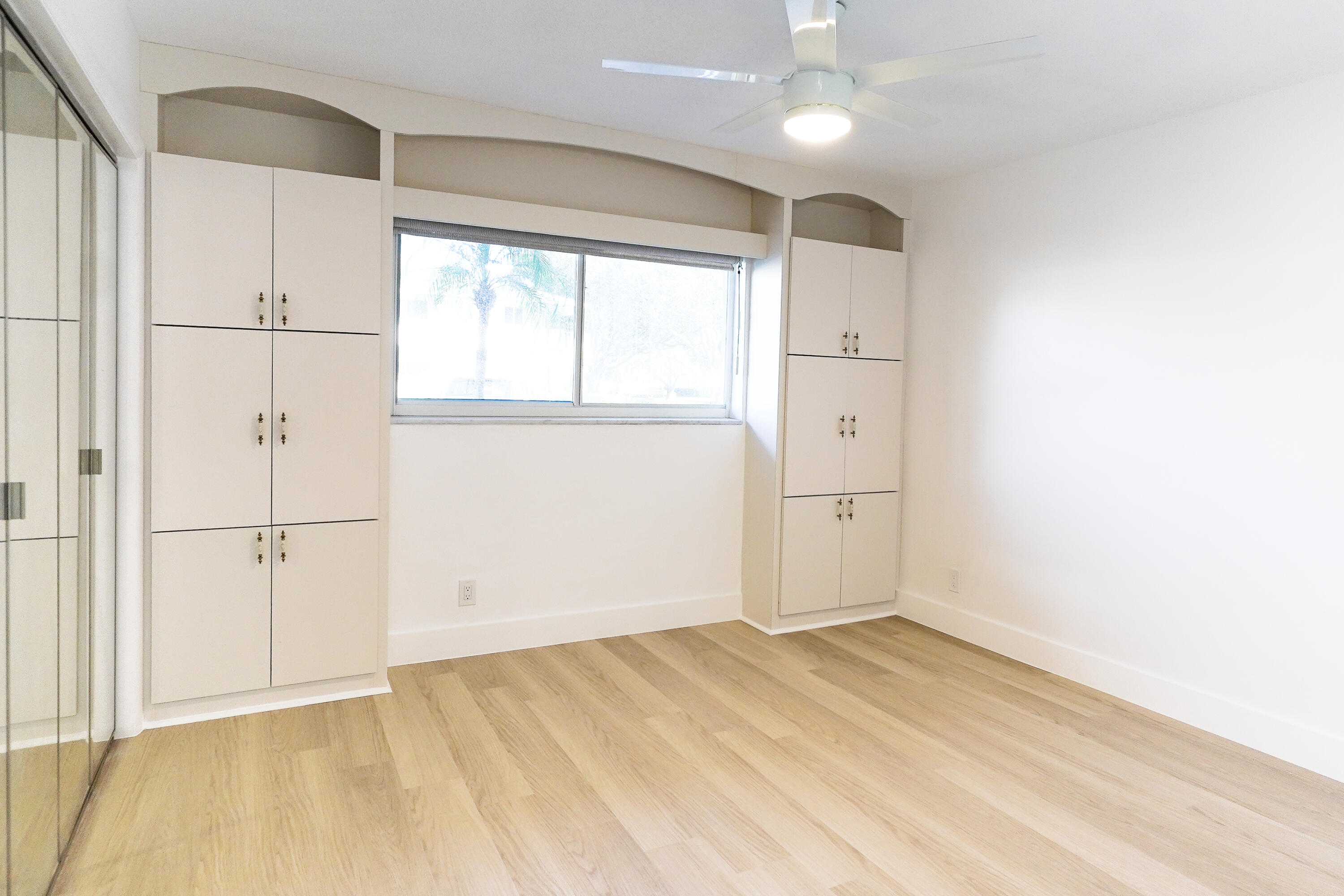 7 Westwood Avenue 102c