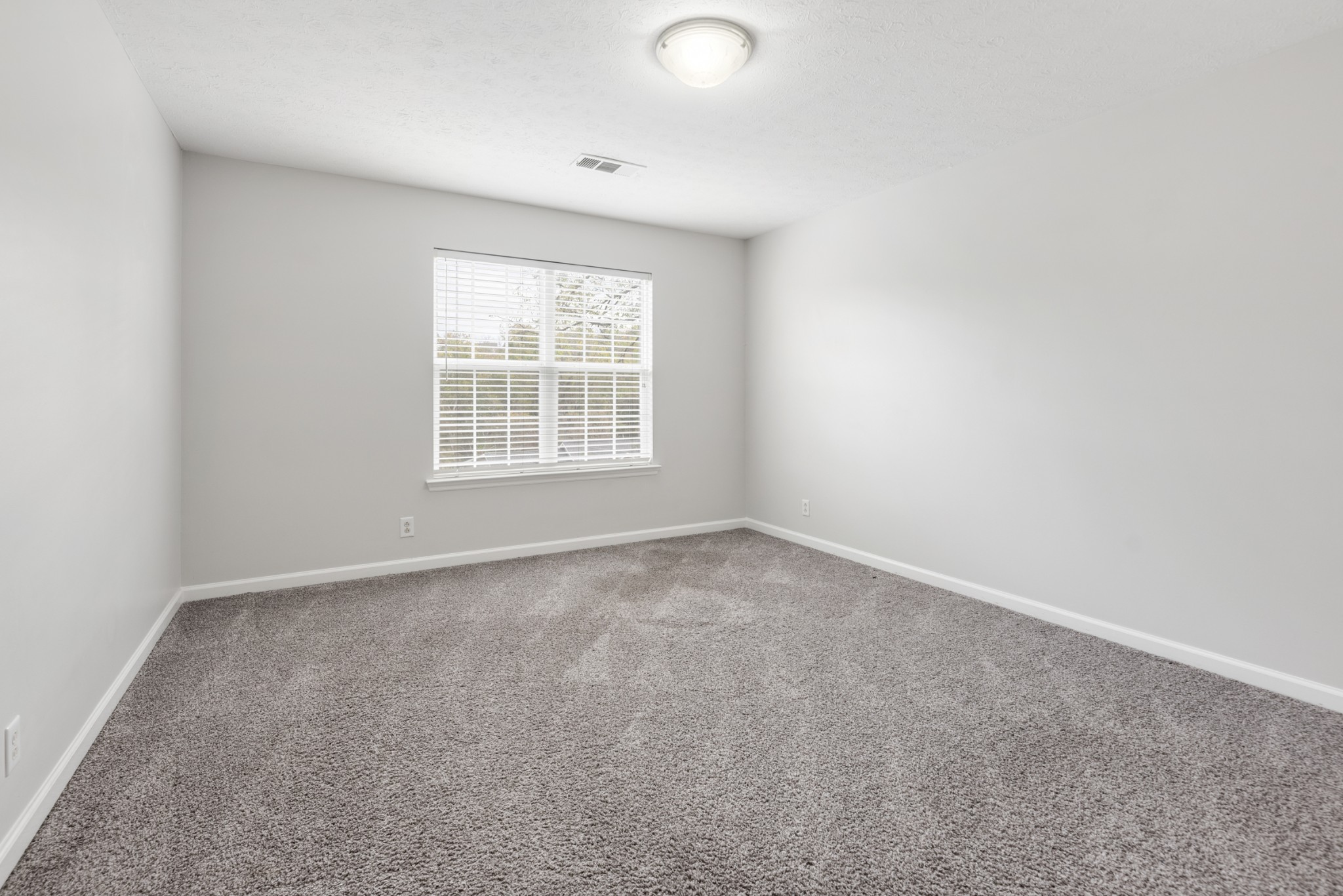628 Magnolia Ln
