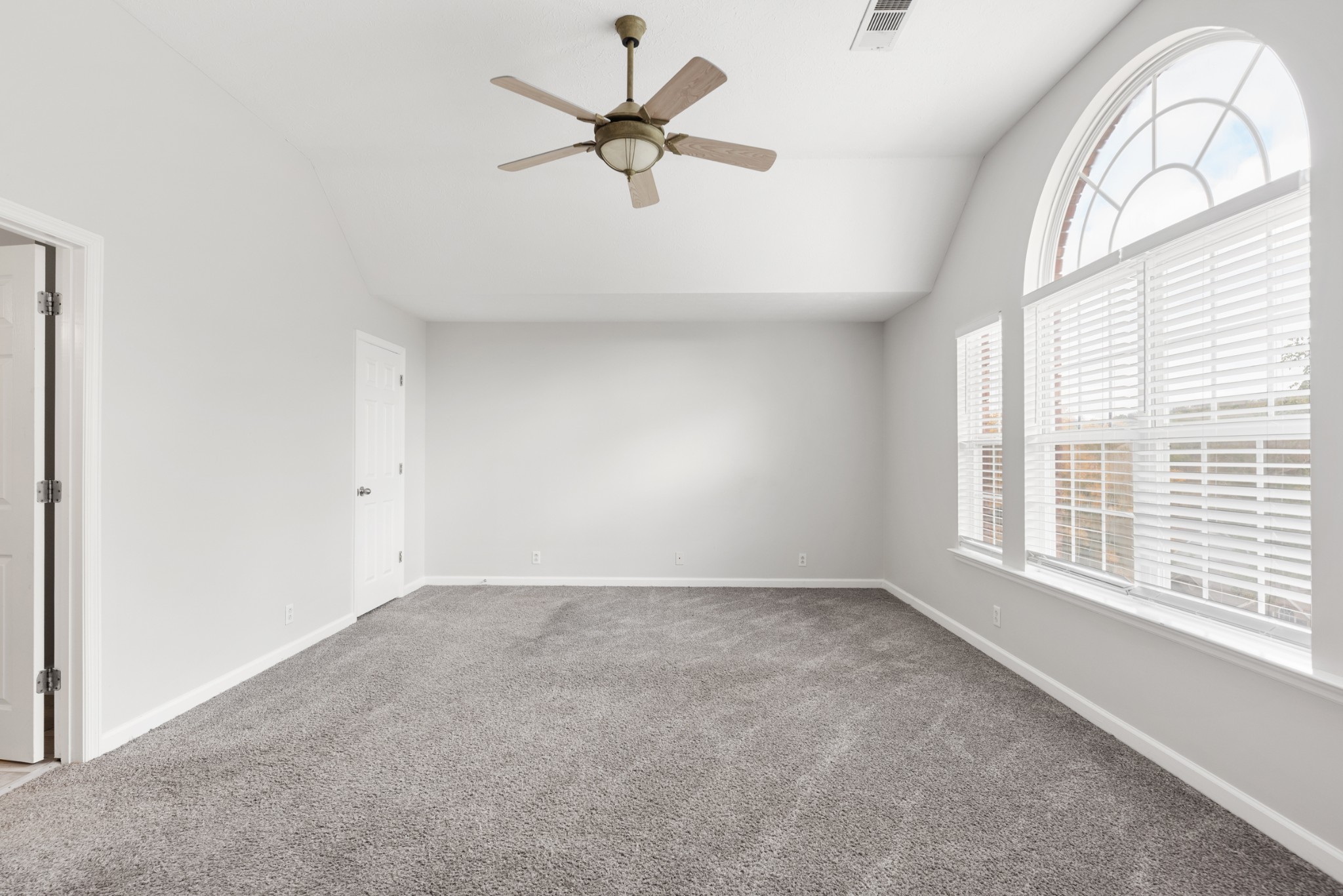 628 Magnolia Ln