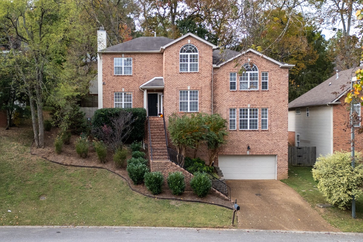 628 Magnolia Ln