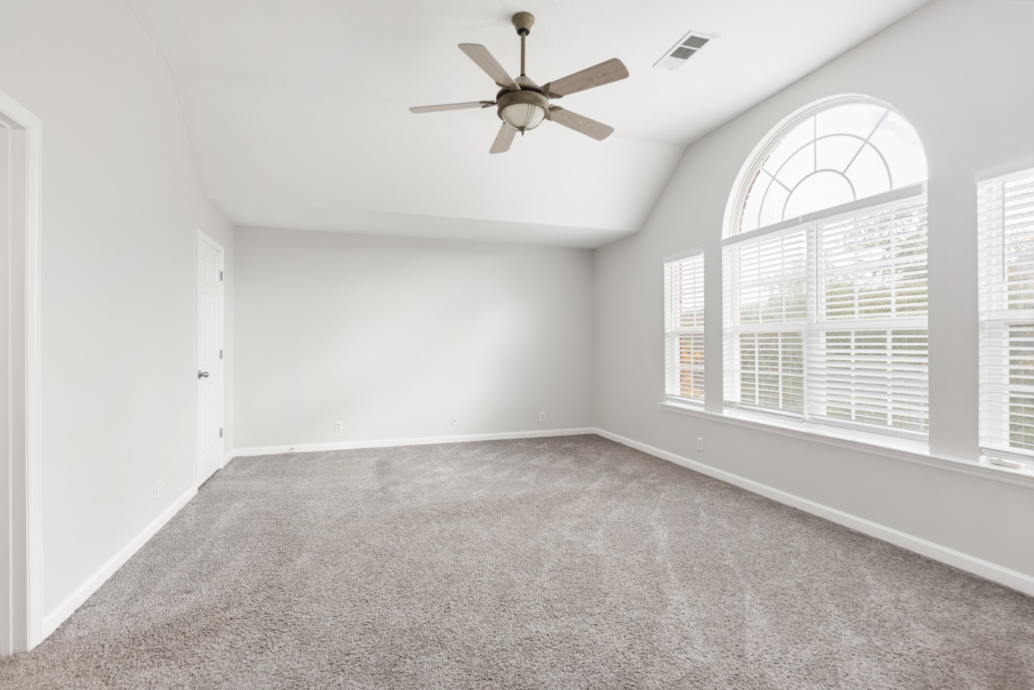 628 Magnolia Ln