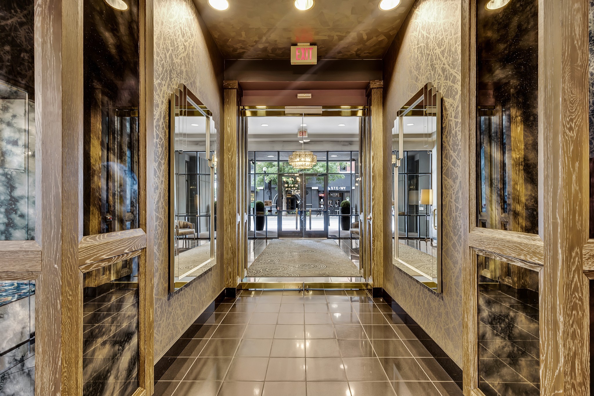 555 Church St Unit: 2304