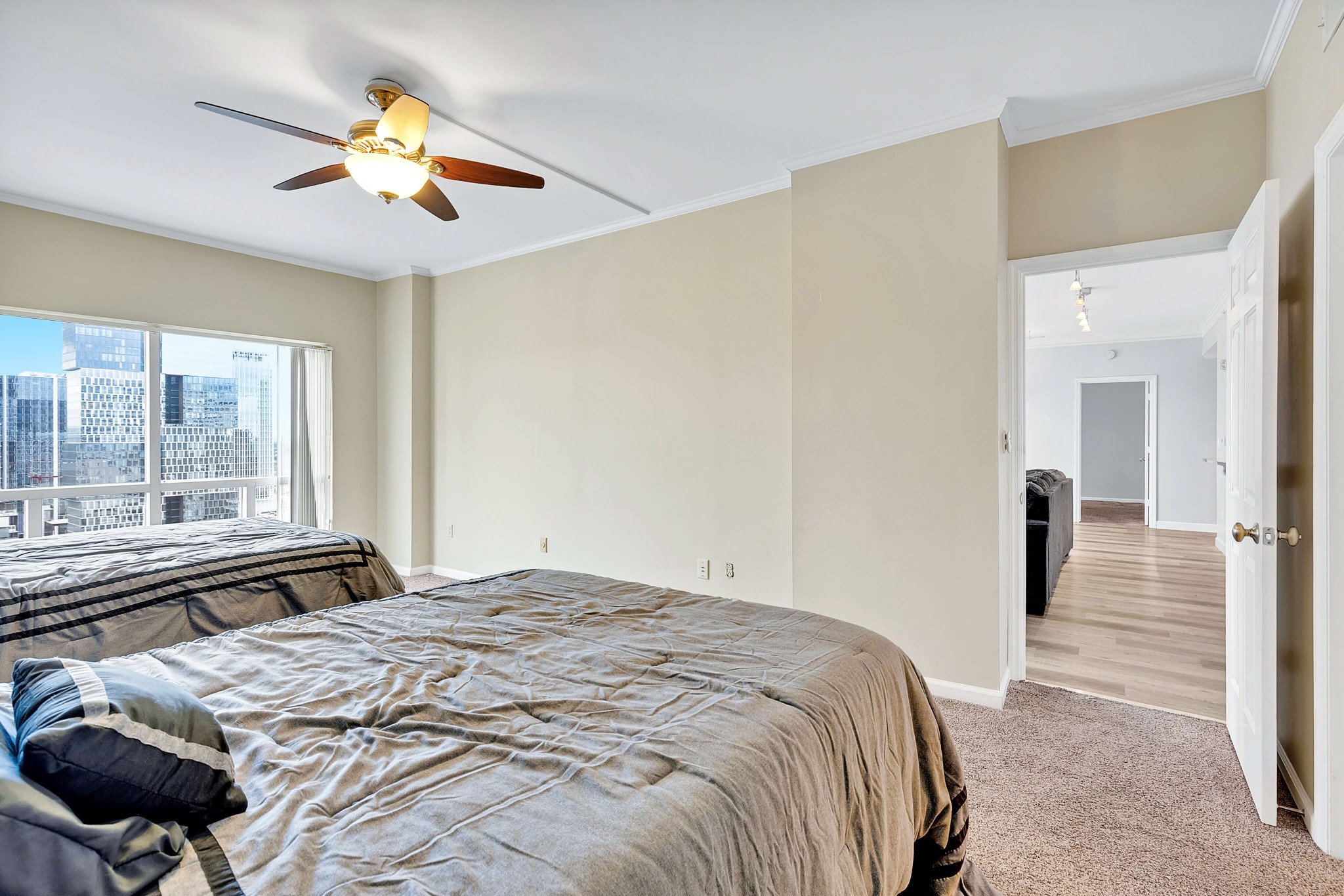 555 Church St Unit: 2304