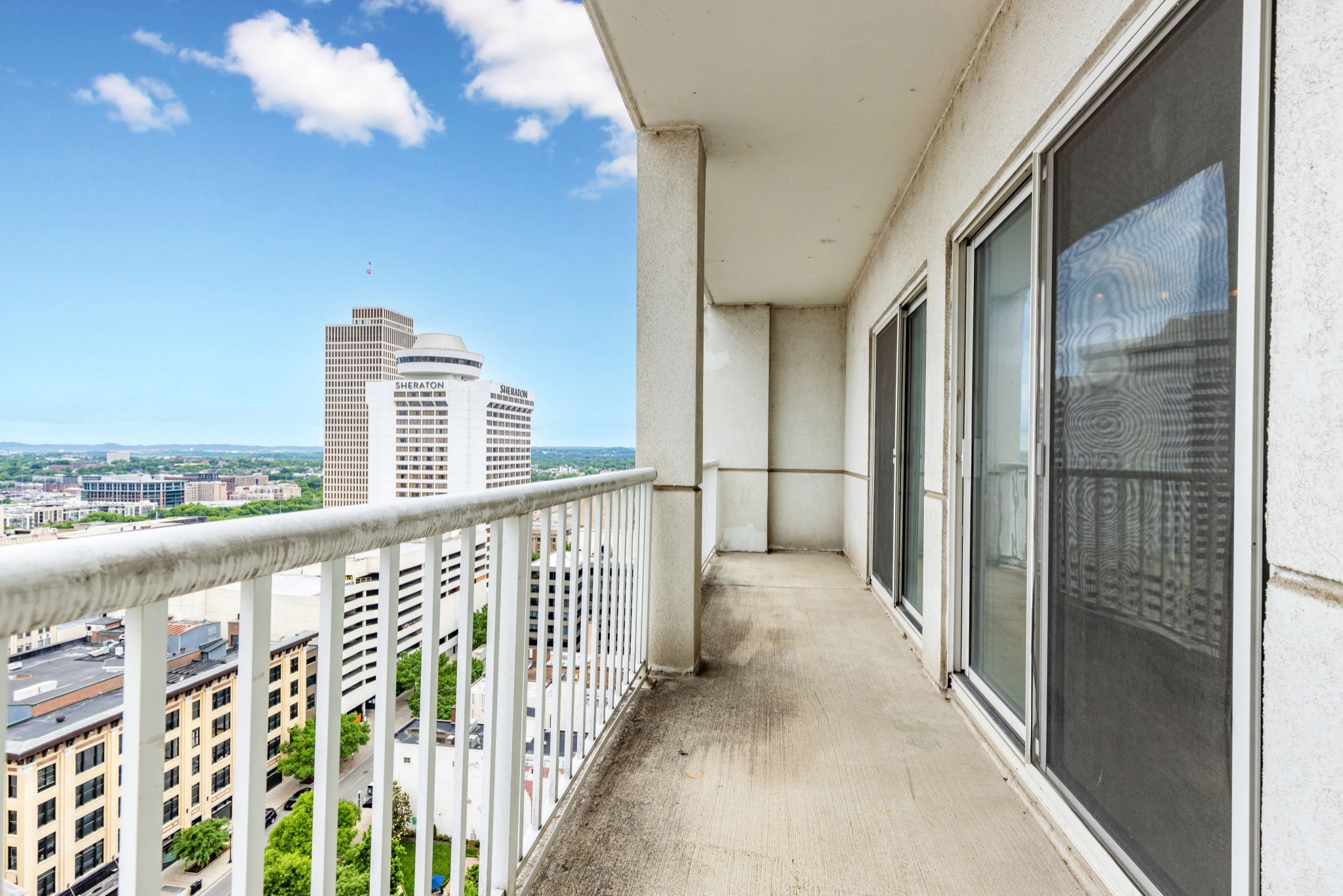 555 Church St Unit: 2304