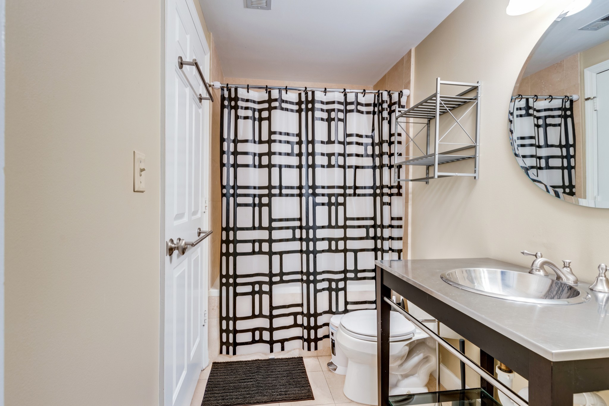 555 Church St Unit: 2304