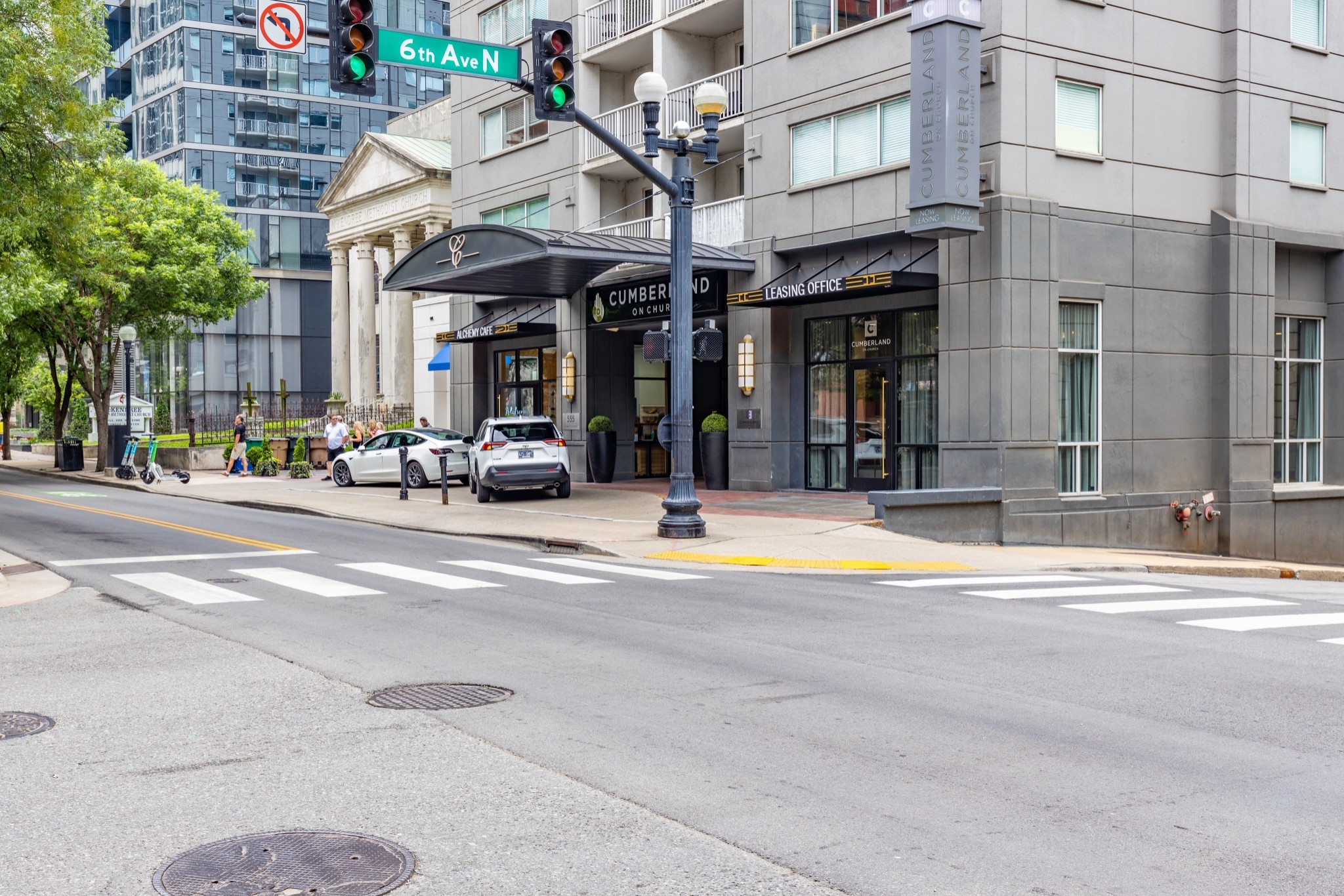 555 Church St Unit: 2304