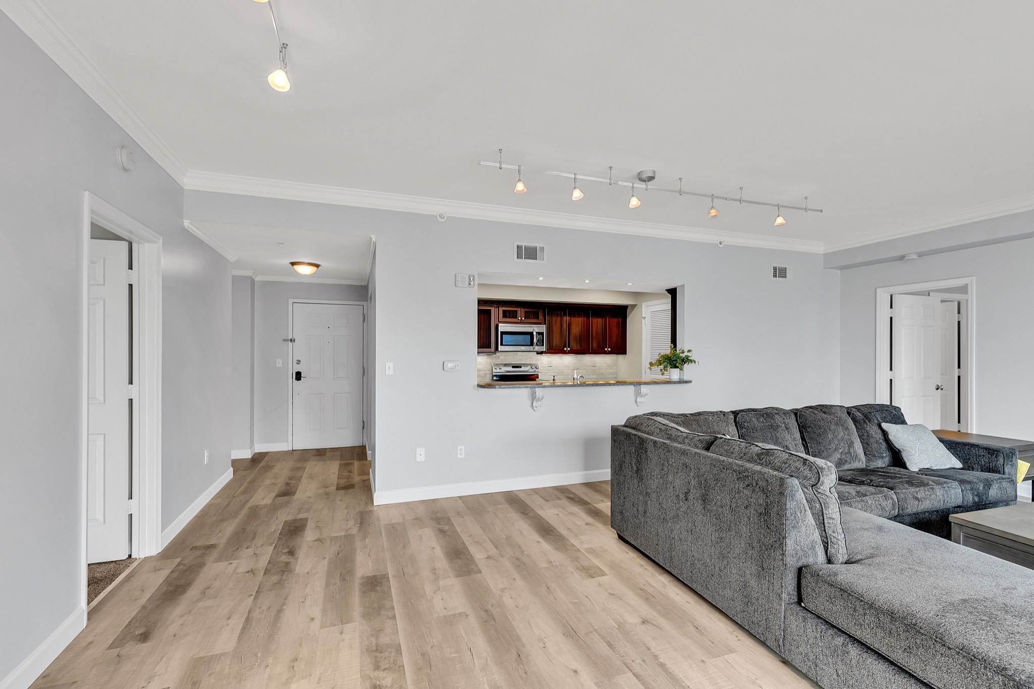 555 Church St Unit: 2304