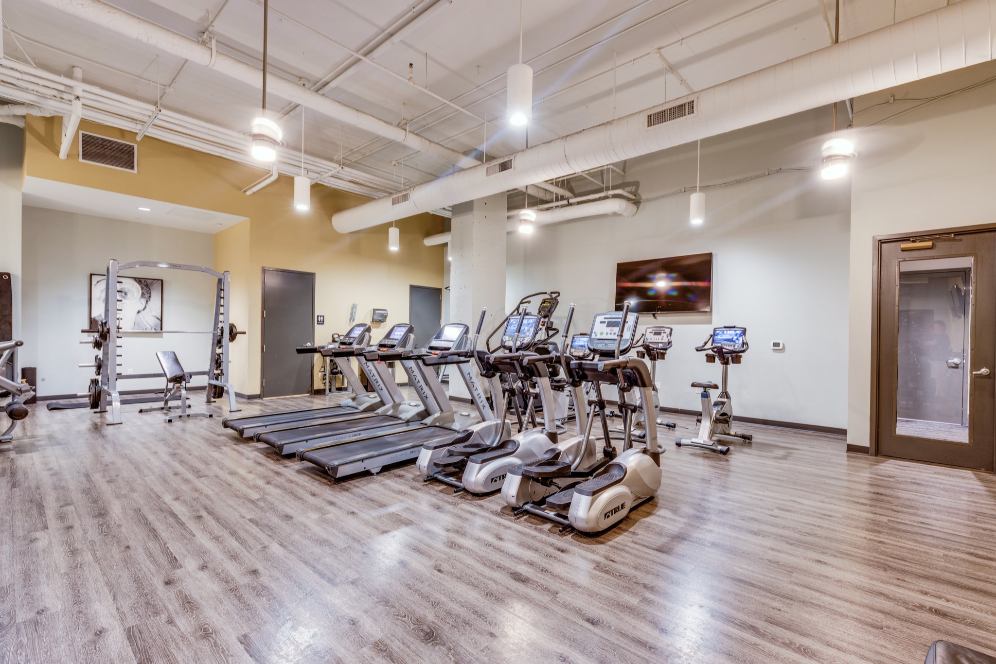 555 Church St Unit: 2304