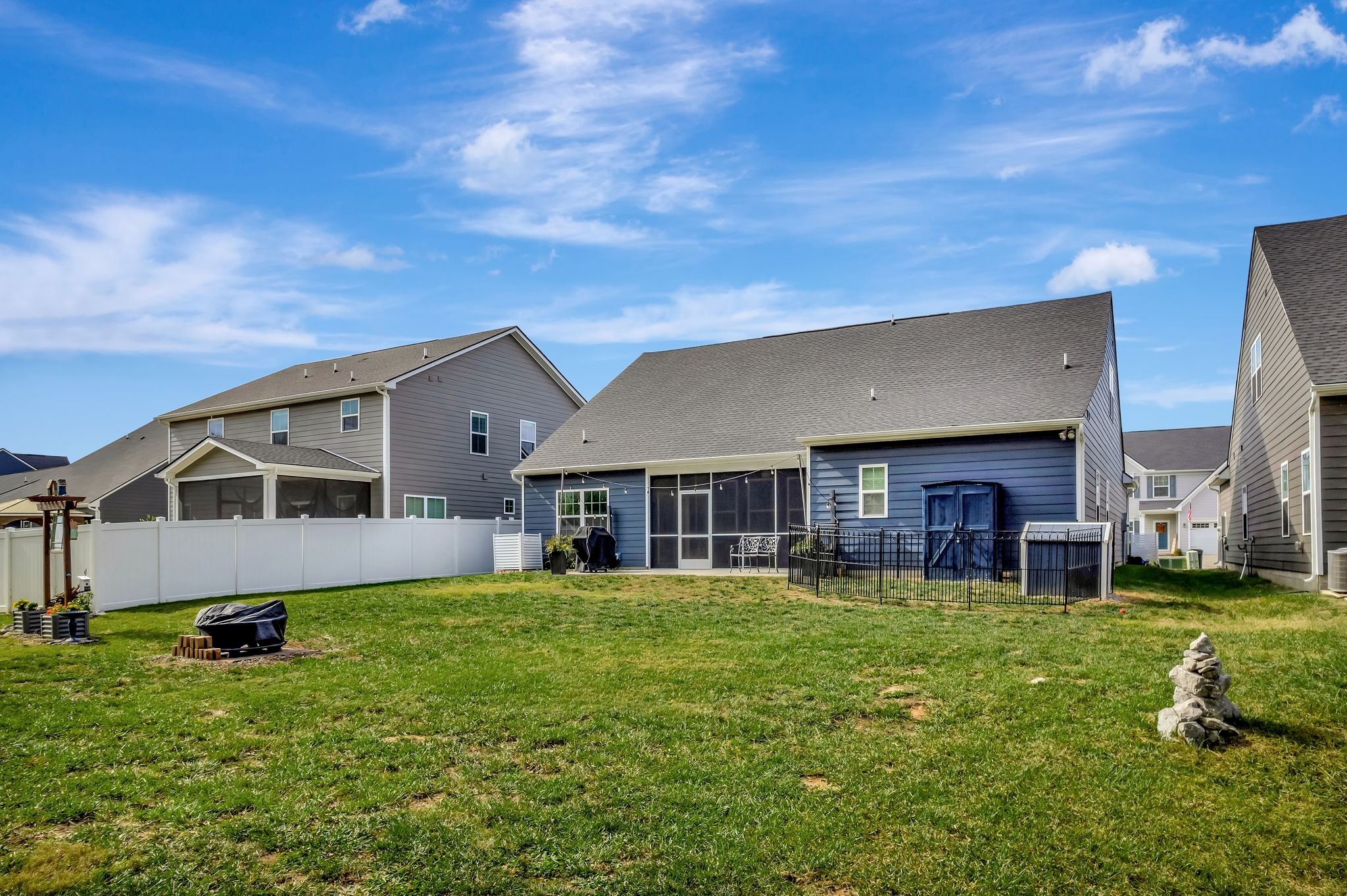 2638 Goose Creek Ln