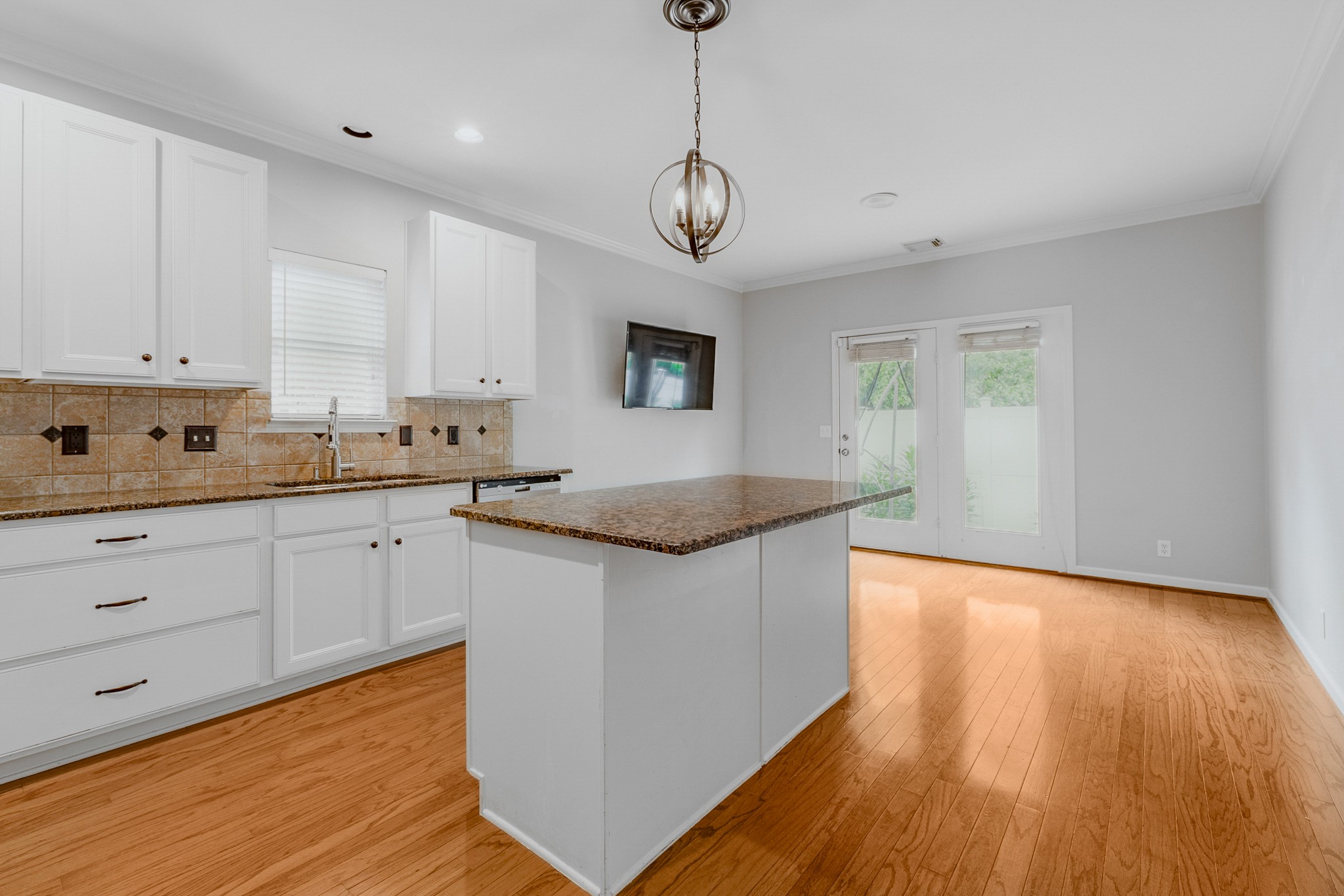 809 Barrington Place Dr